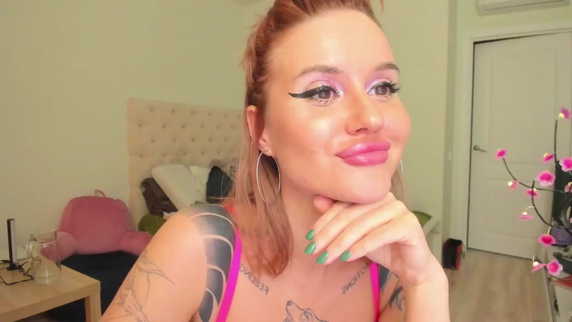 Gallery image thumbnail from MS_BLAZY's myfreecams stream on, 02/21/2025, 13:35 image 11 of 20