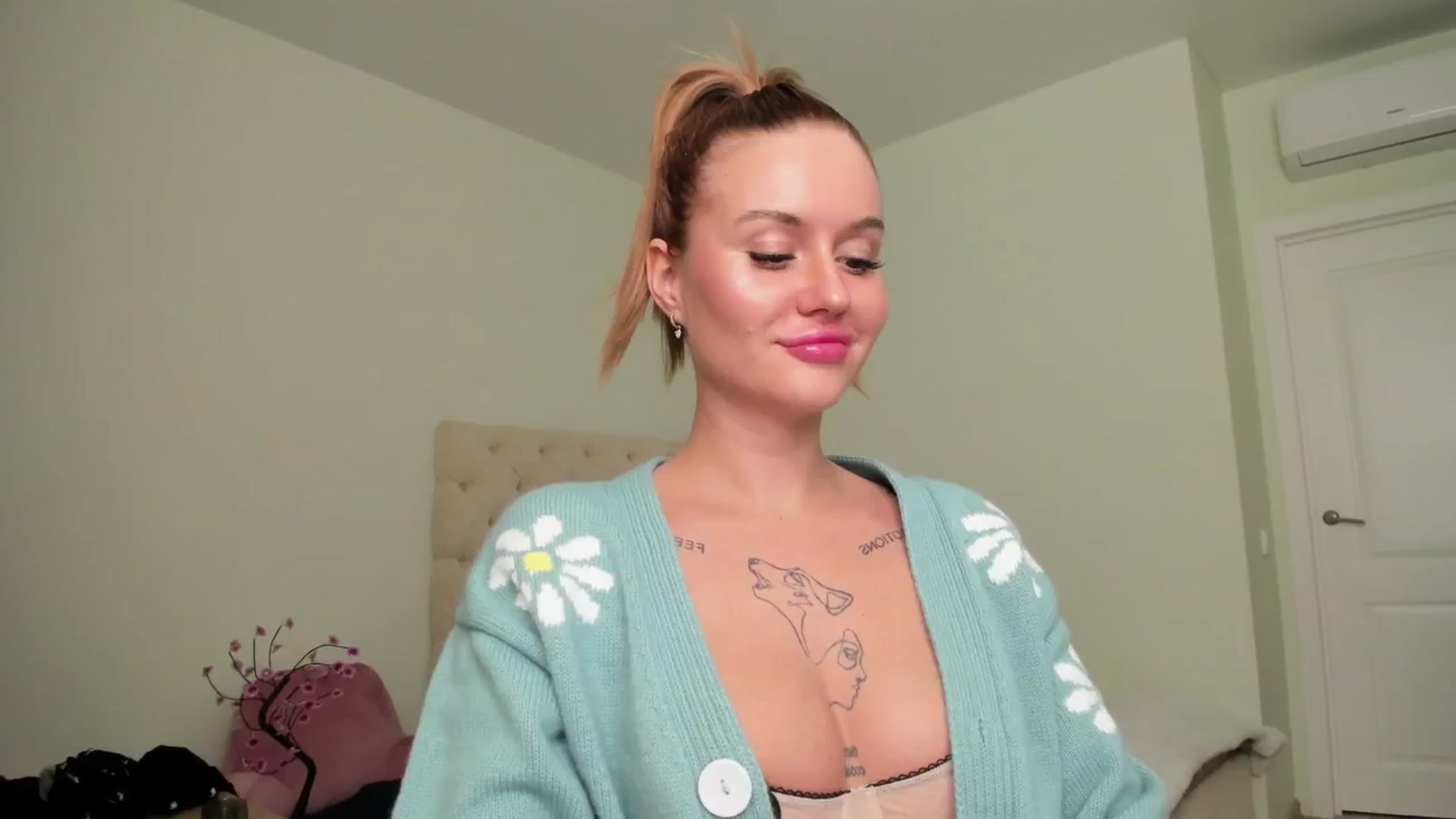 Gallery image thumbnail from MS_BLAZY's myfreecams stream on, 02/25/2025, 09:31 image 16 of 20