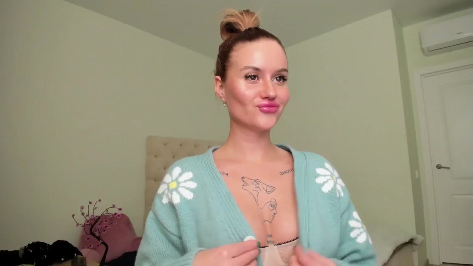 Gallery image thumbnail from MS_BLAZY's myfreecams stream on, 02/25/2025, 10:54 image 9 of 20