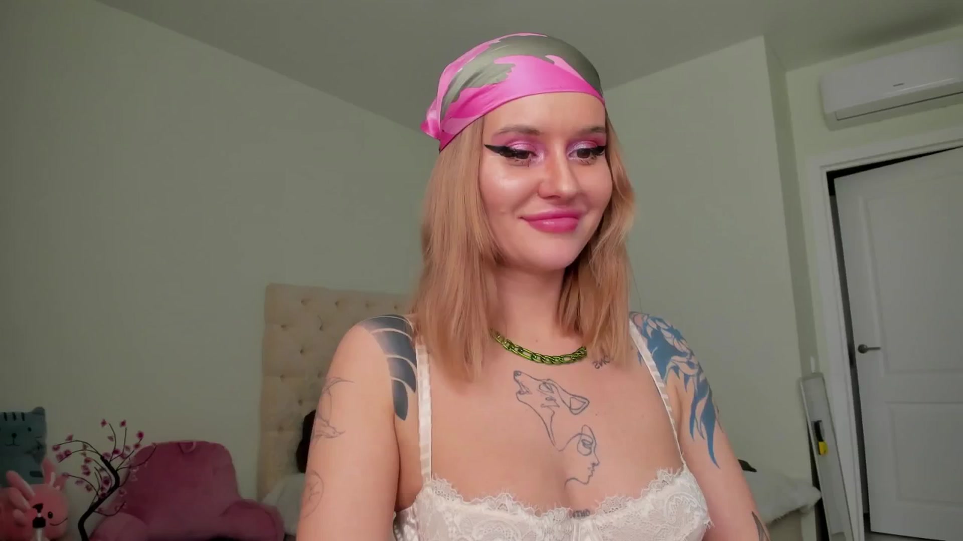 Gallery image thumbnail from MS_BLAZY's myfreecams stream on, 03/10/2025, 11:11 image 11 of 20