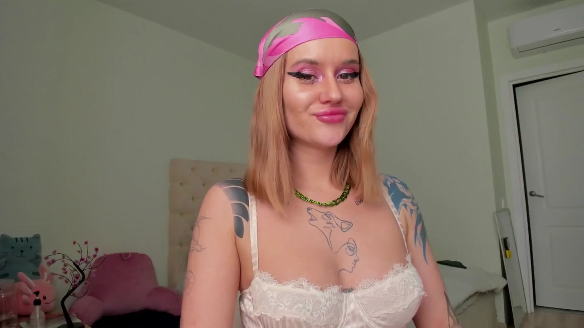 Gallery image thumbnail from MS_BLAZY's myfreecams stream on, 03/10/2025, 13:07 image 18 of 20