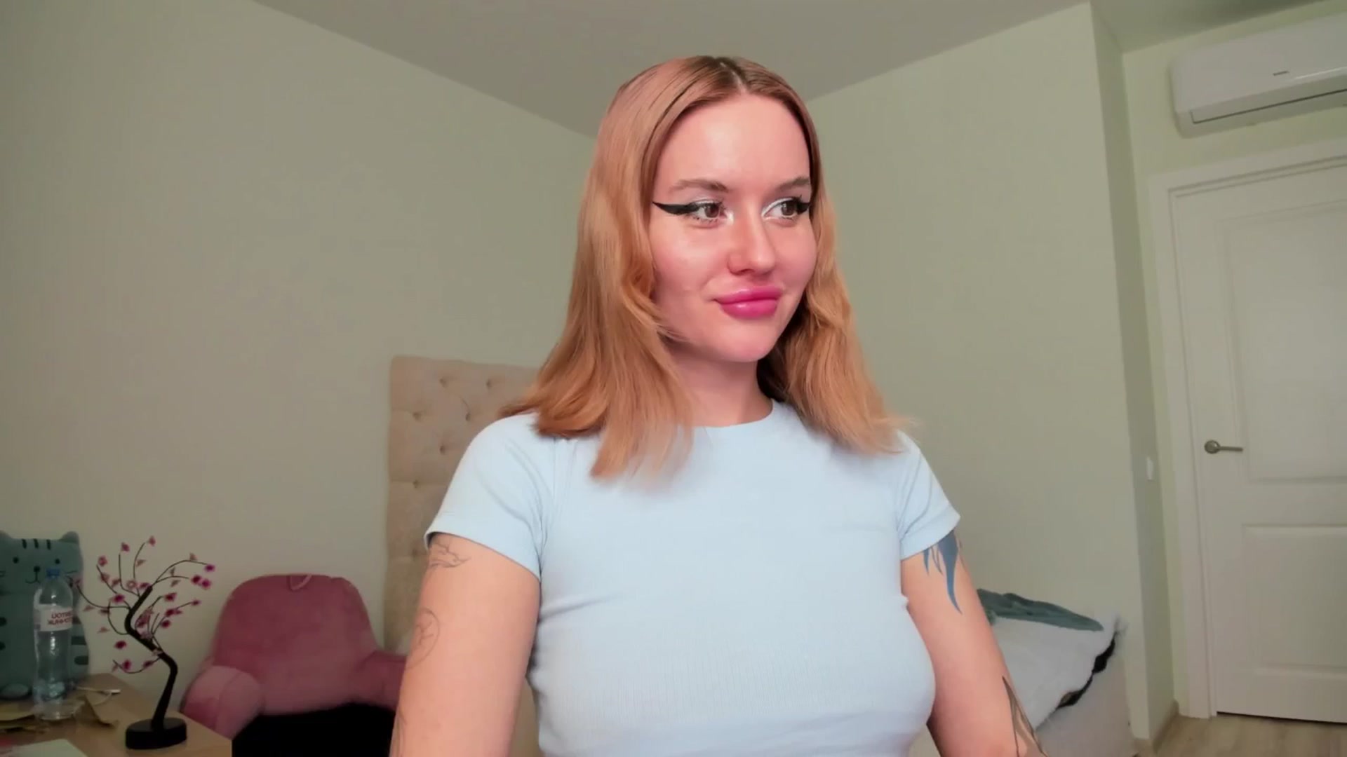 Gallery image thumbnail from MS_BLAZY's myfreecams stream on, 03/17/2025, 11:38 image 14 of 20
