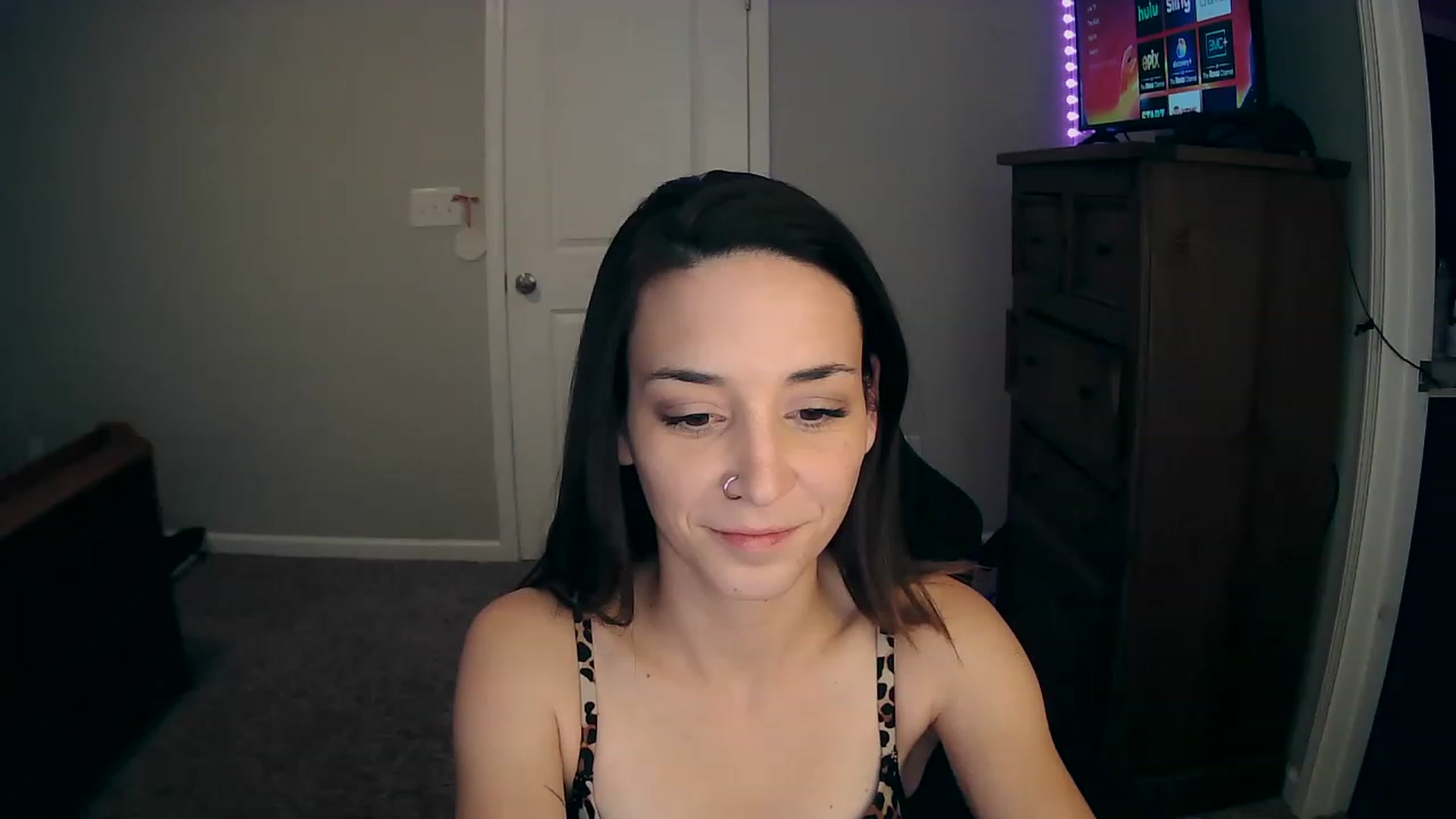 Gallery image thumbnail from MS_JAYY's myfreecams stream on, 12/05/2022, 13:22 image 15 of 20