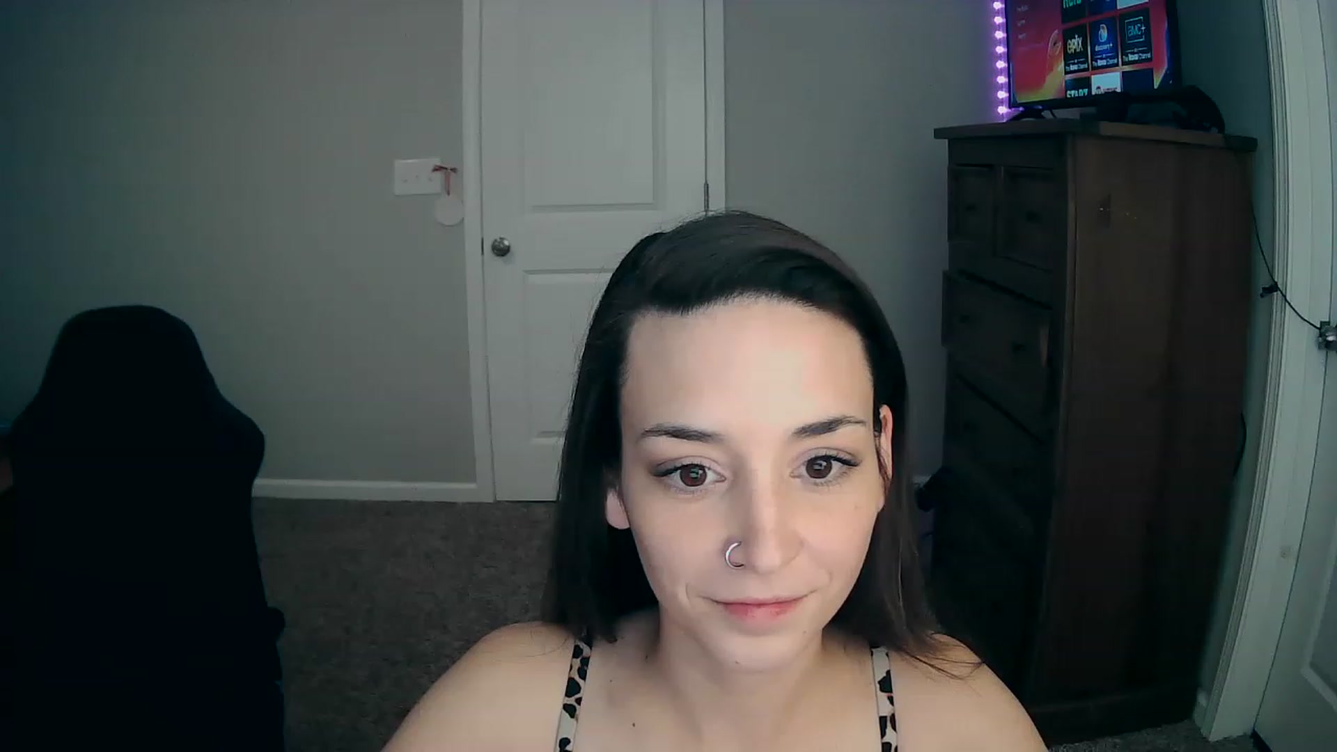 Gallery image thumbnail from MS_JAYY's myfreecams stream on, 12/05/2022, 14:00 image 5 of 20