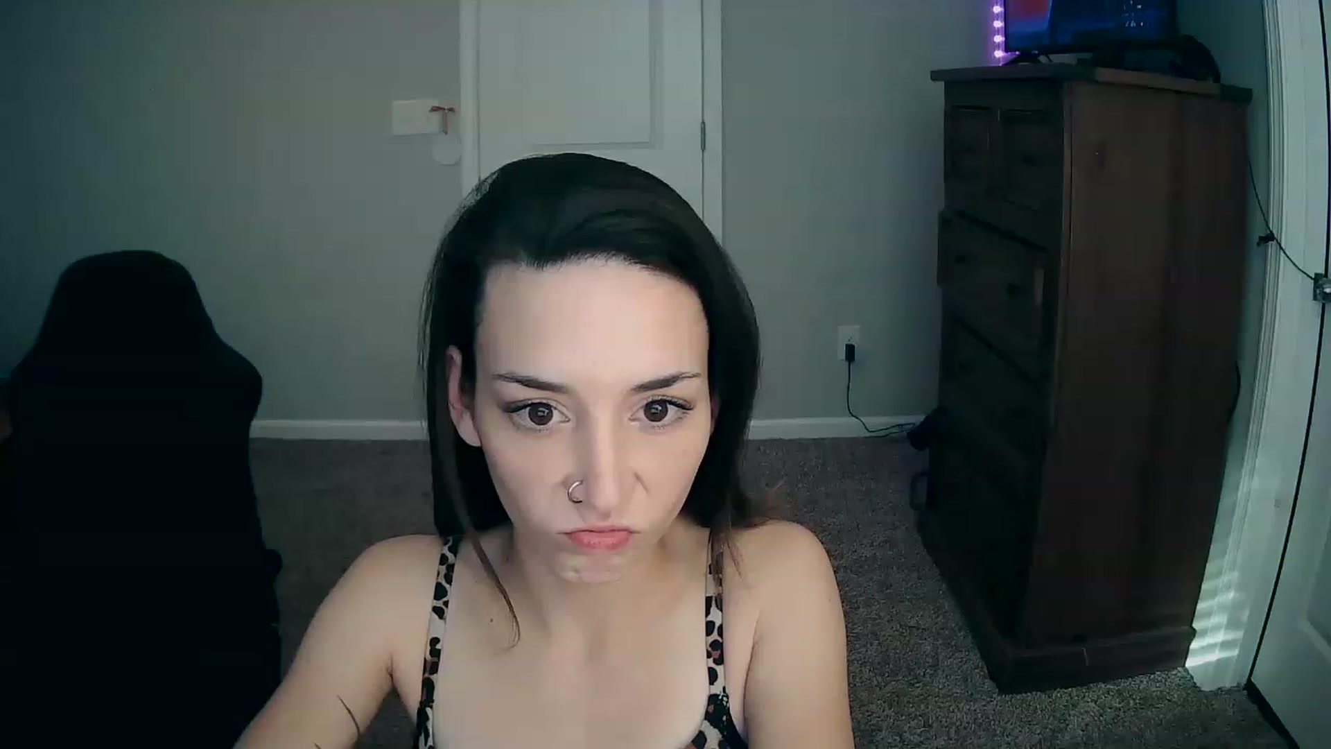 Gallery image thumbnail from MS_JAYY's myfreecams stream on, 12/05/2022, 14:00 image 17 of 20
