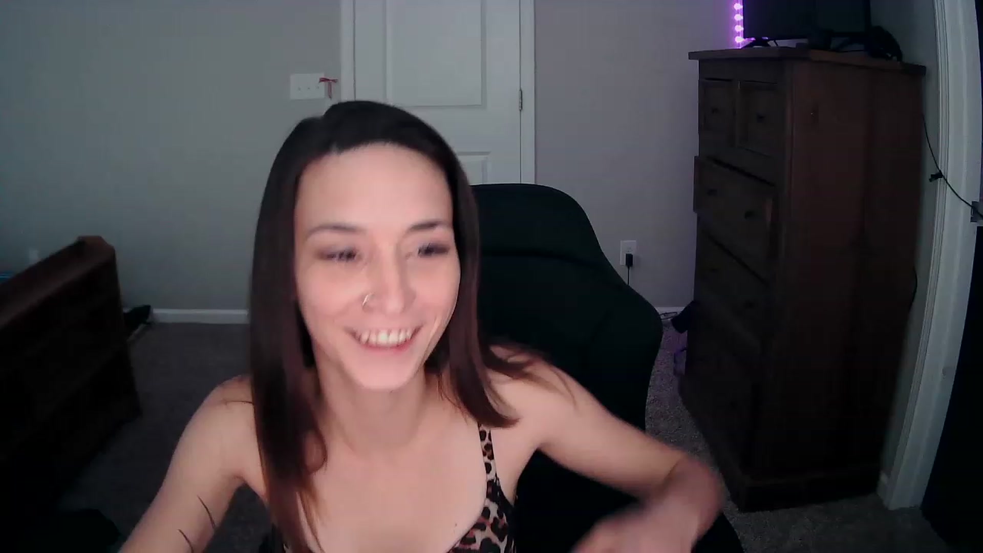 Gallery image thumbnail from MS_JAYY's myfreecams stream on, 12/05/2022, 14:47 image 16 of 20