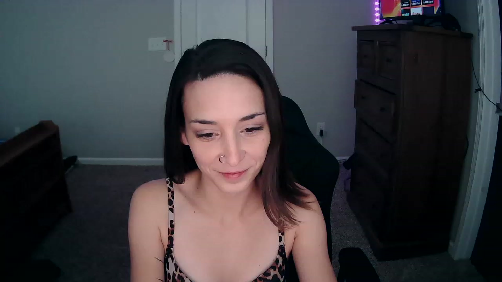 Gallery image thumbnail from MS_JAYY's myfreecams stream on, 12/05/2022, 14:47 image 15 of 20