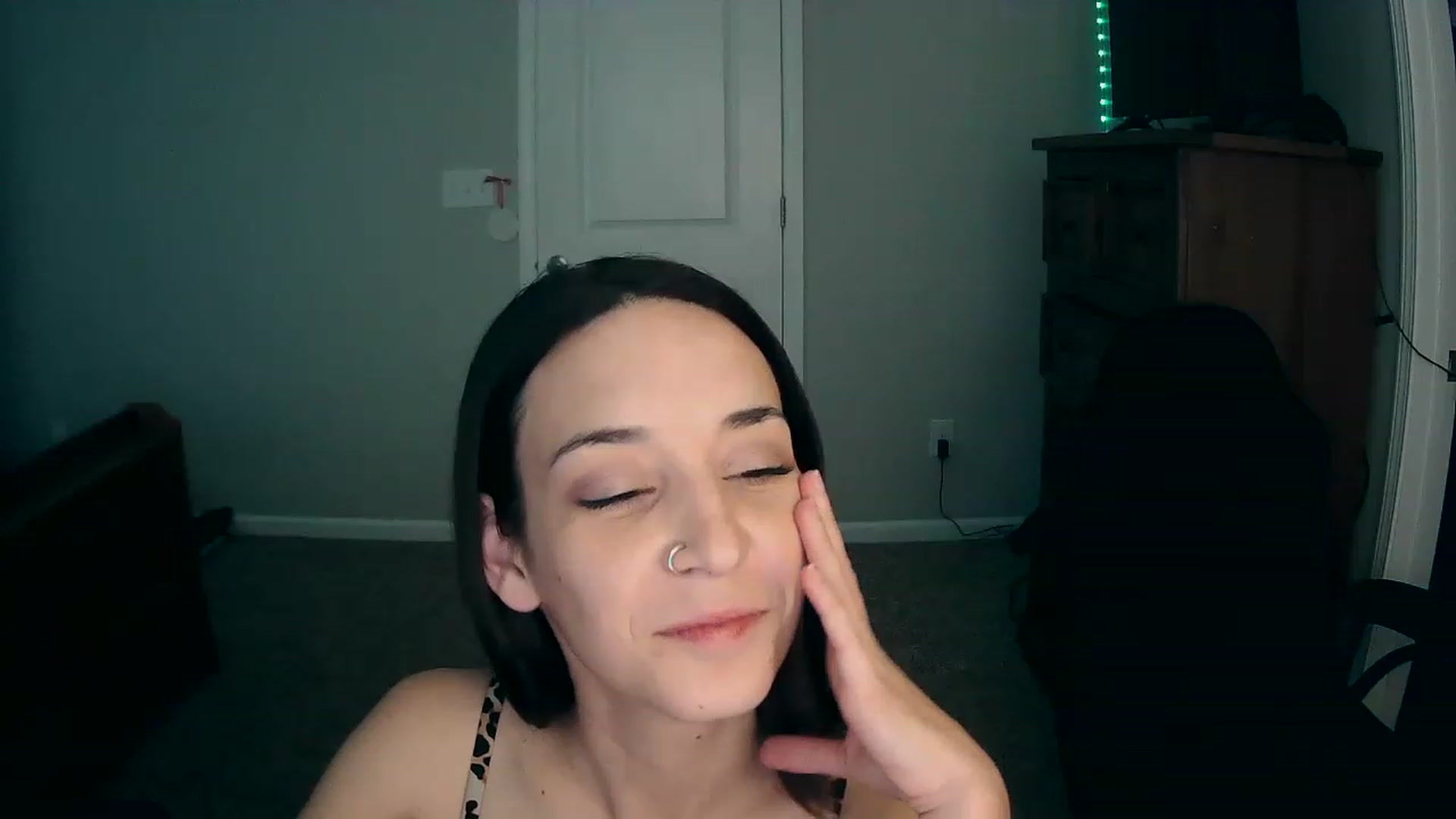 Gallery image thumbnail from MS_JAYY's myfreecams stream on, 12/05/2022, 17:11 image 16 of 20