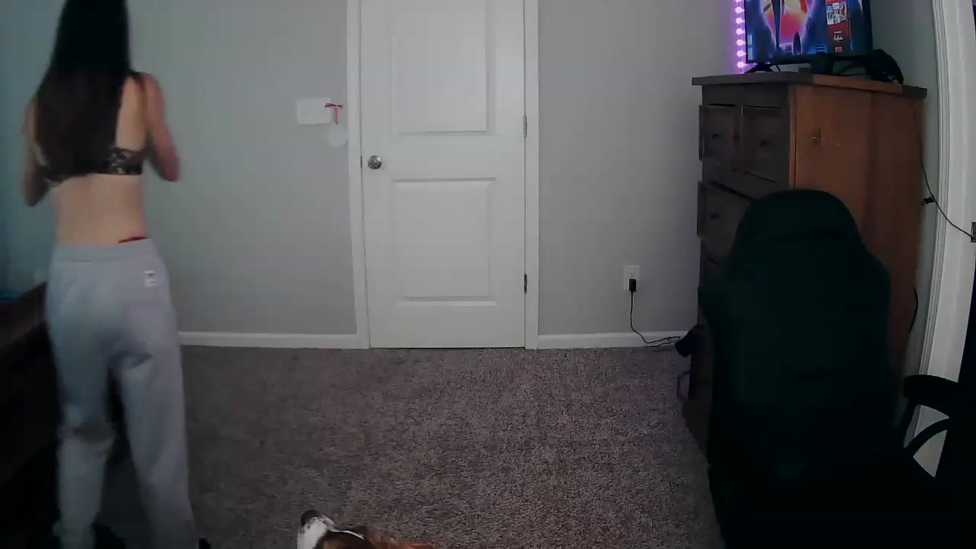 Gallery image thumbnail from MS_JAYY's myfreecams stream on, 12/05/2022, 17:11 image 5 of 20