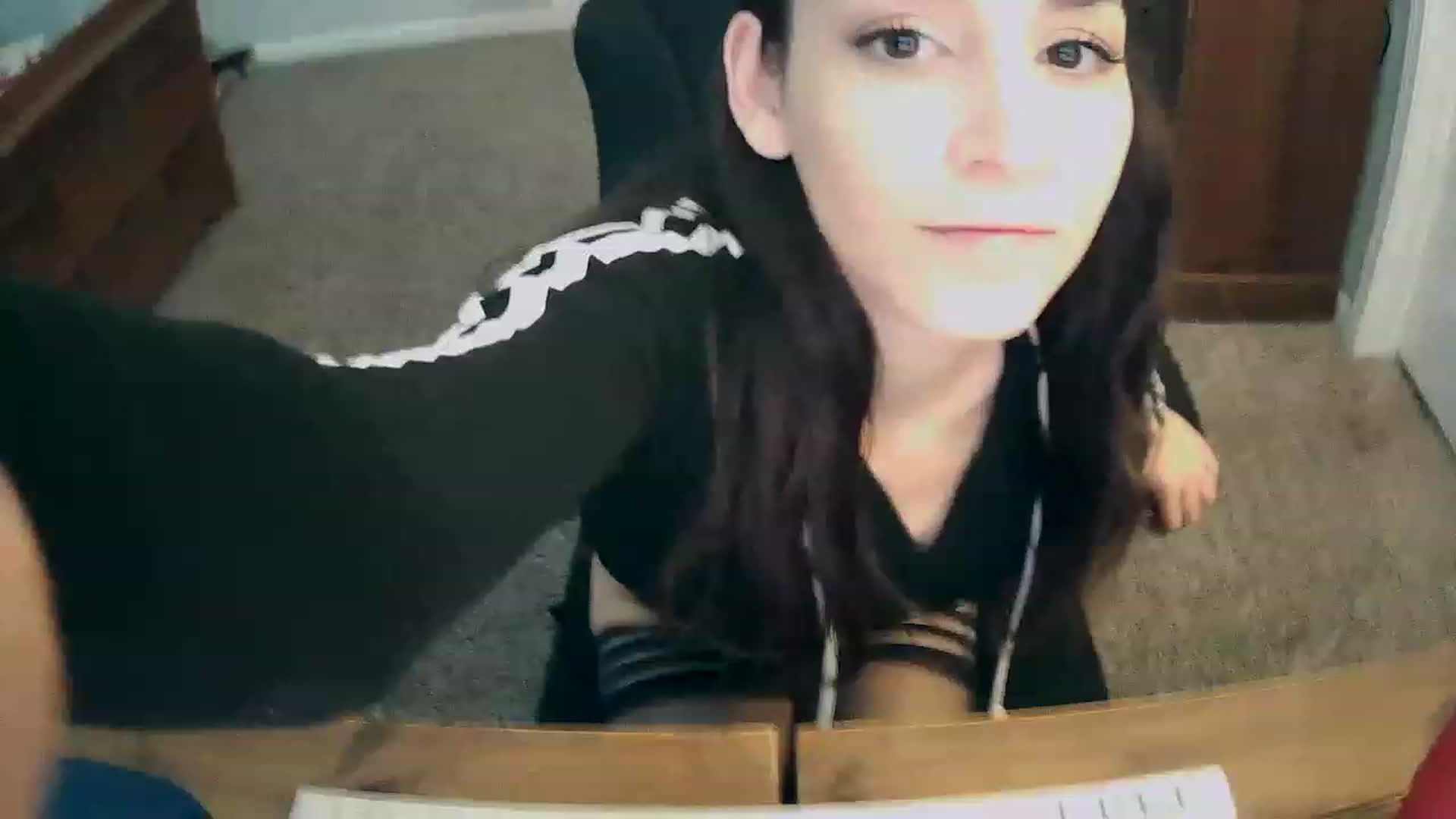 Gallery image thumbnail from MS_JAYY's myfreecams stream on, 12/06/2022, 15:27 image 18 of 20