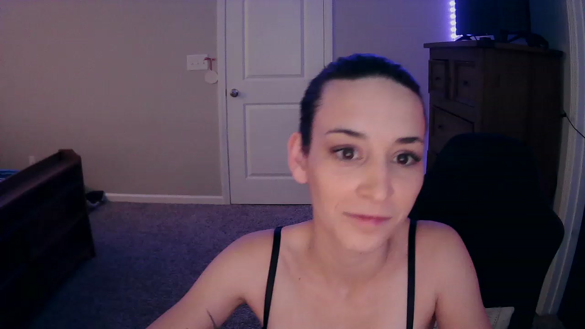 Gallery image thumbnail from MS_JAYY's myfreecams stream on, 12/08/2022, 15:48 image 3 of 20