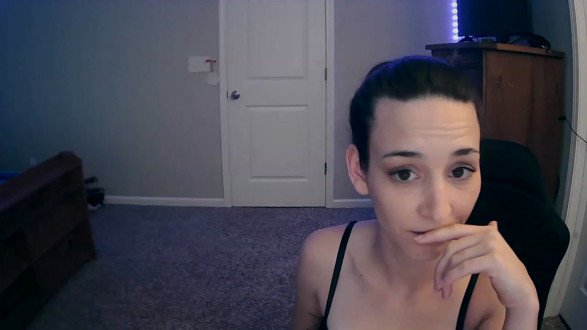 Gallery image thumbnail from MS_JAYY's myfreecams stream on, 12/08/2022, 15:48 image 18 of 20