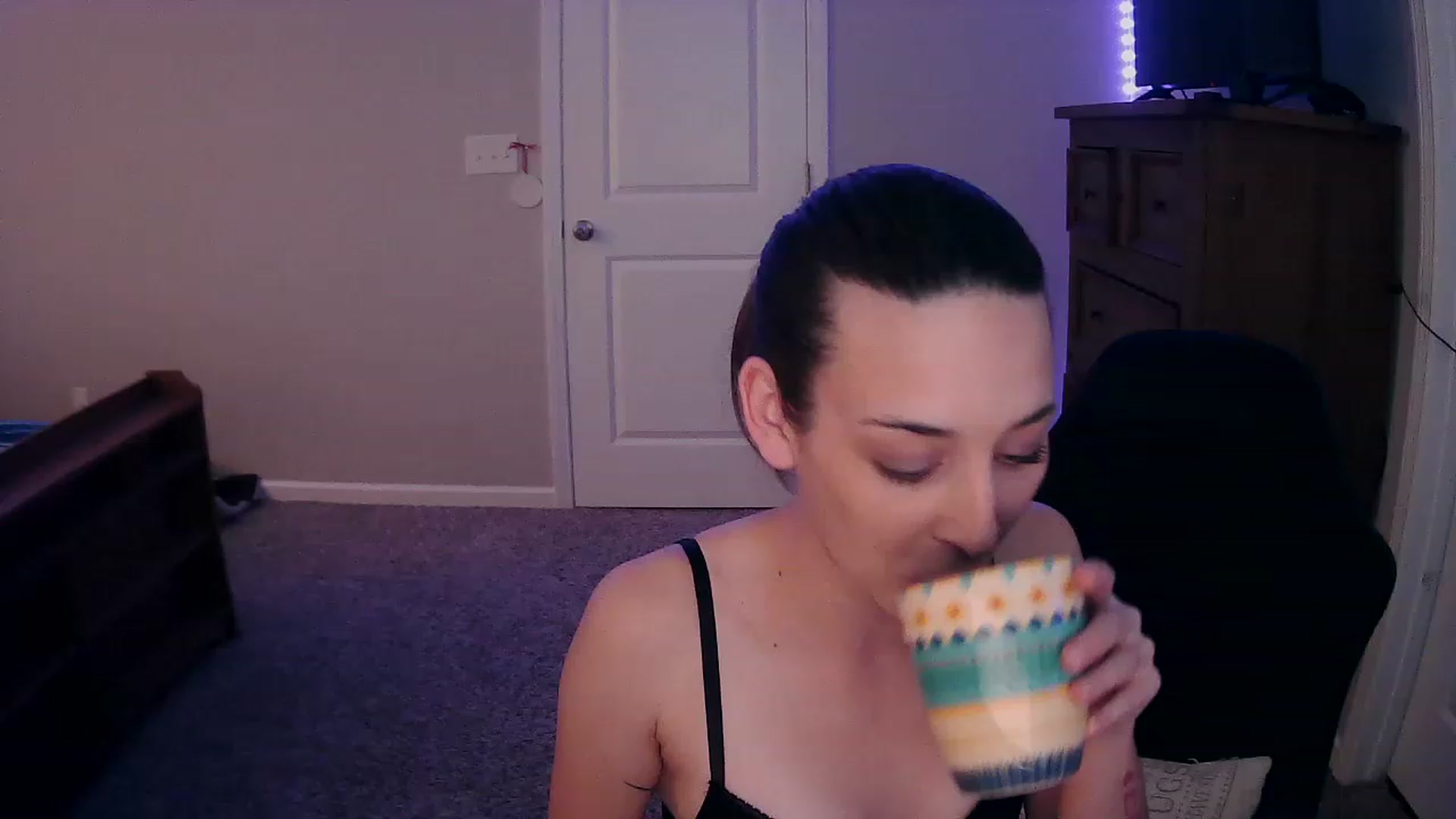 Gallery image thumbnail from MS_JAYY's myfreecams stream on, 12/08/2022, 15:48 image 4 of 20