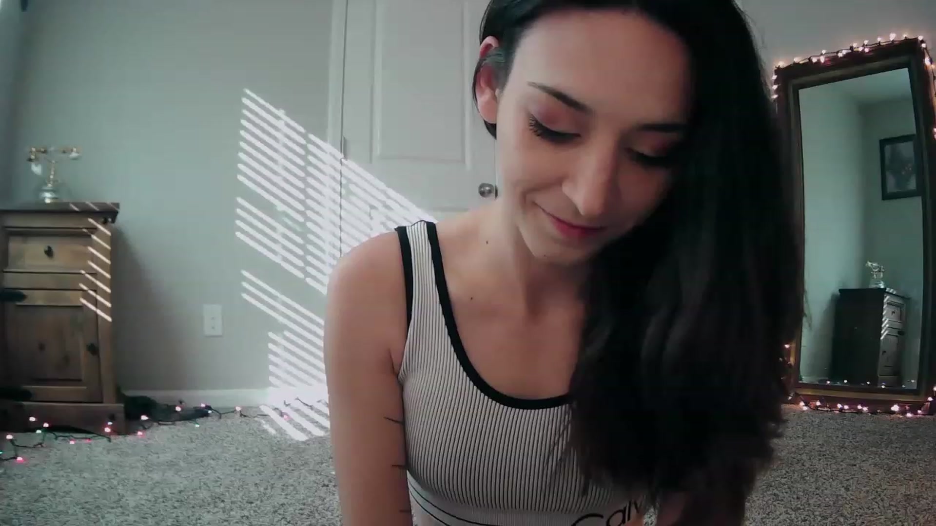 Gallery image thumbnail from MS_JAYY's myfreecams stream on, 12/11/2022, 19:35 image 13 of 20