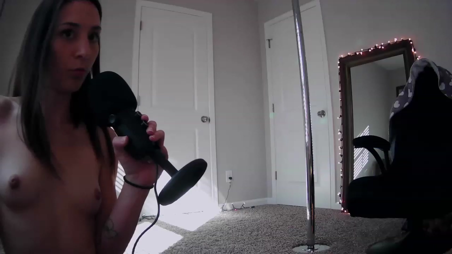 Gallery image thumbnail from MS_JAYY's myfreecams stream on, 12/16/2022, 18:50 image 13 of 20