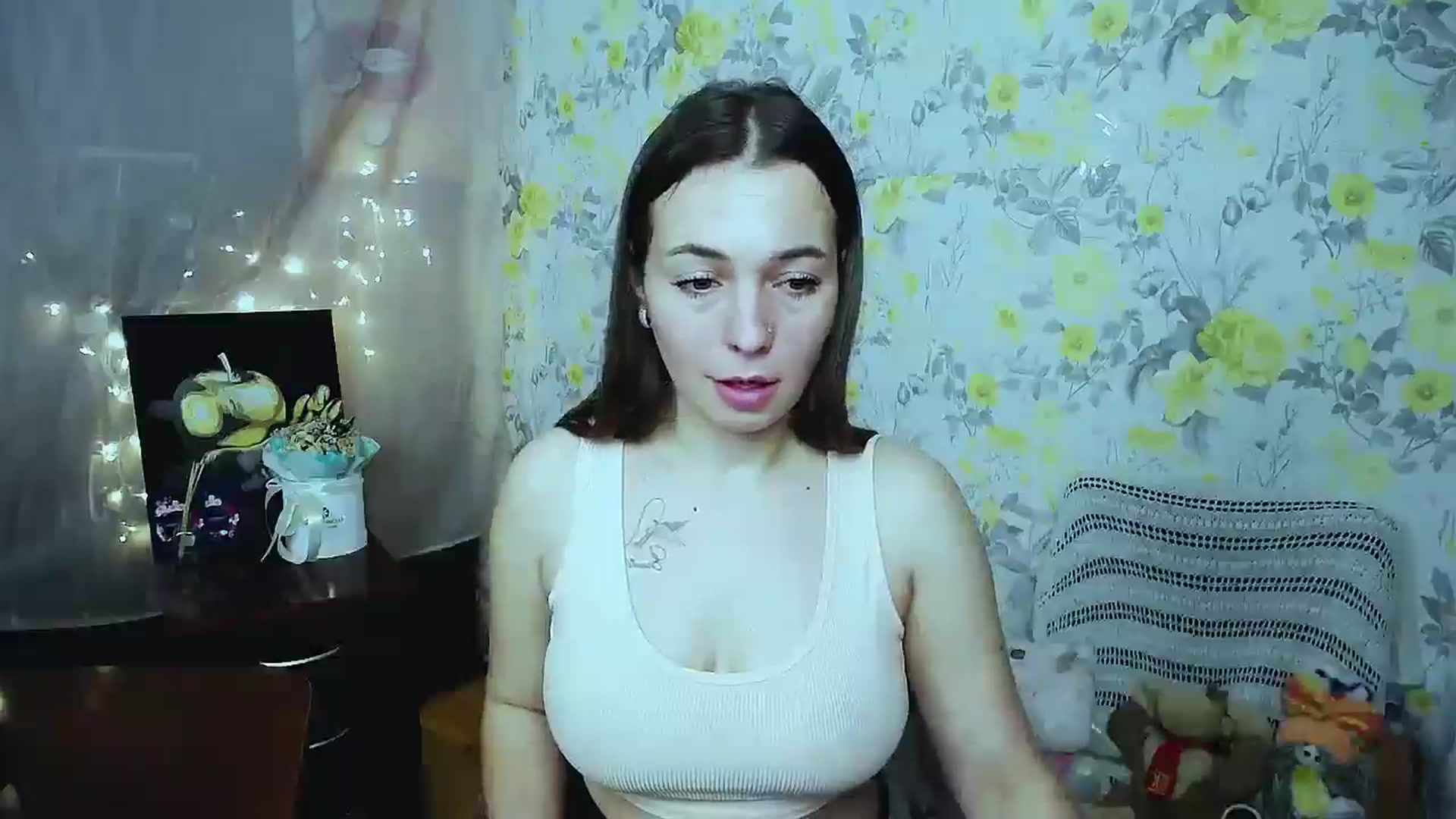 Gallery image thumbnail from MVikki's myfreecams stream on, 06/01/2025, 13:06 image 2 of 20