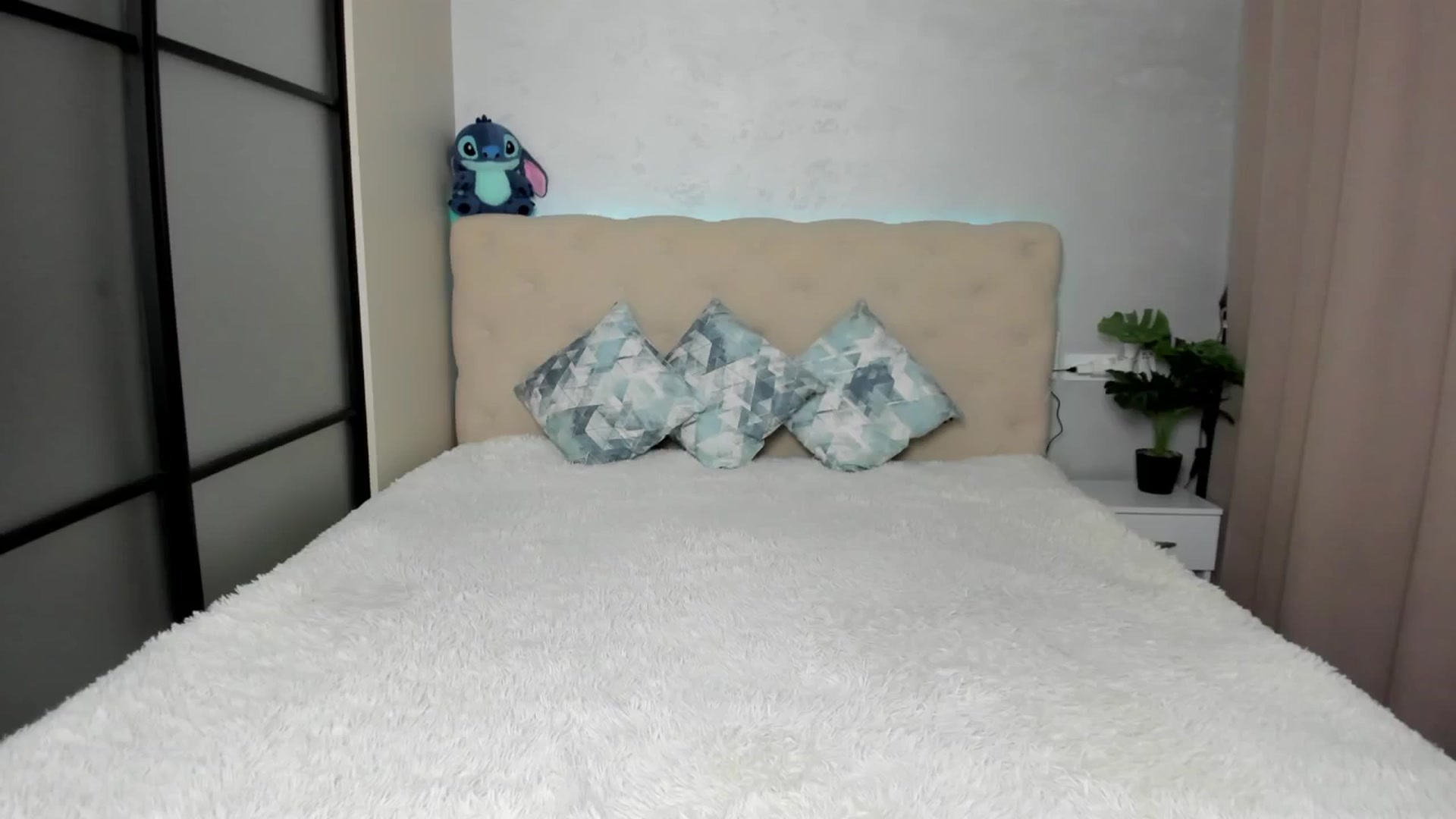 Gallery image thumbnail from M_Secret's myfreecams stream on, 06/06/2025, 06:33 image 3 of 20