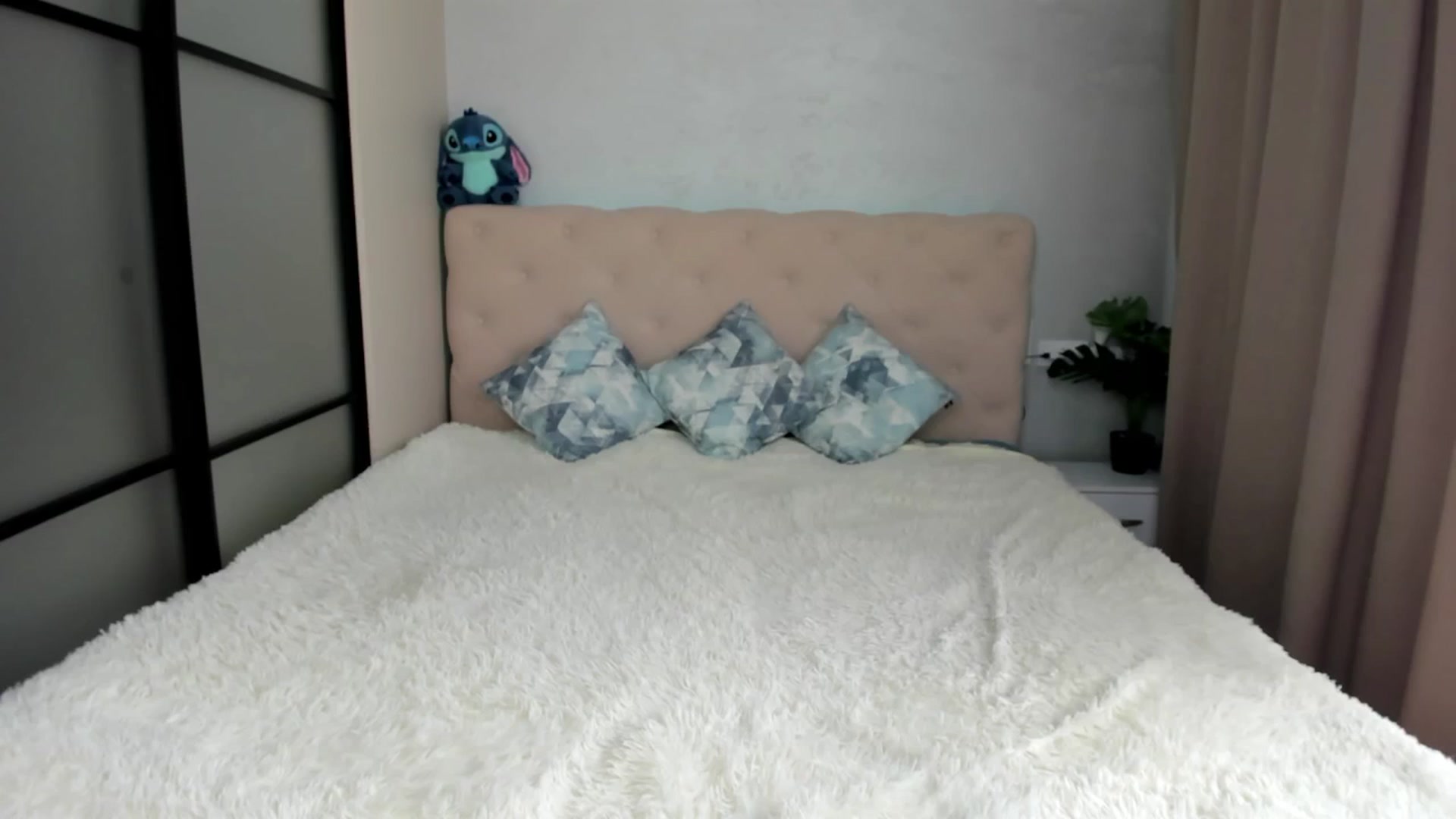 Gallery image thumbnail from M_Secret's myfreecams stream on, 06/08/2025, 08:58 image 9 of 20