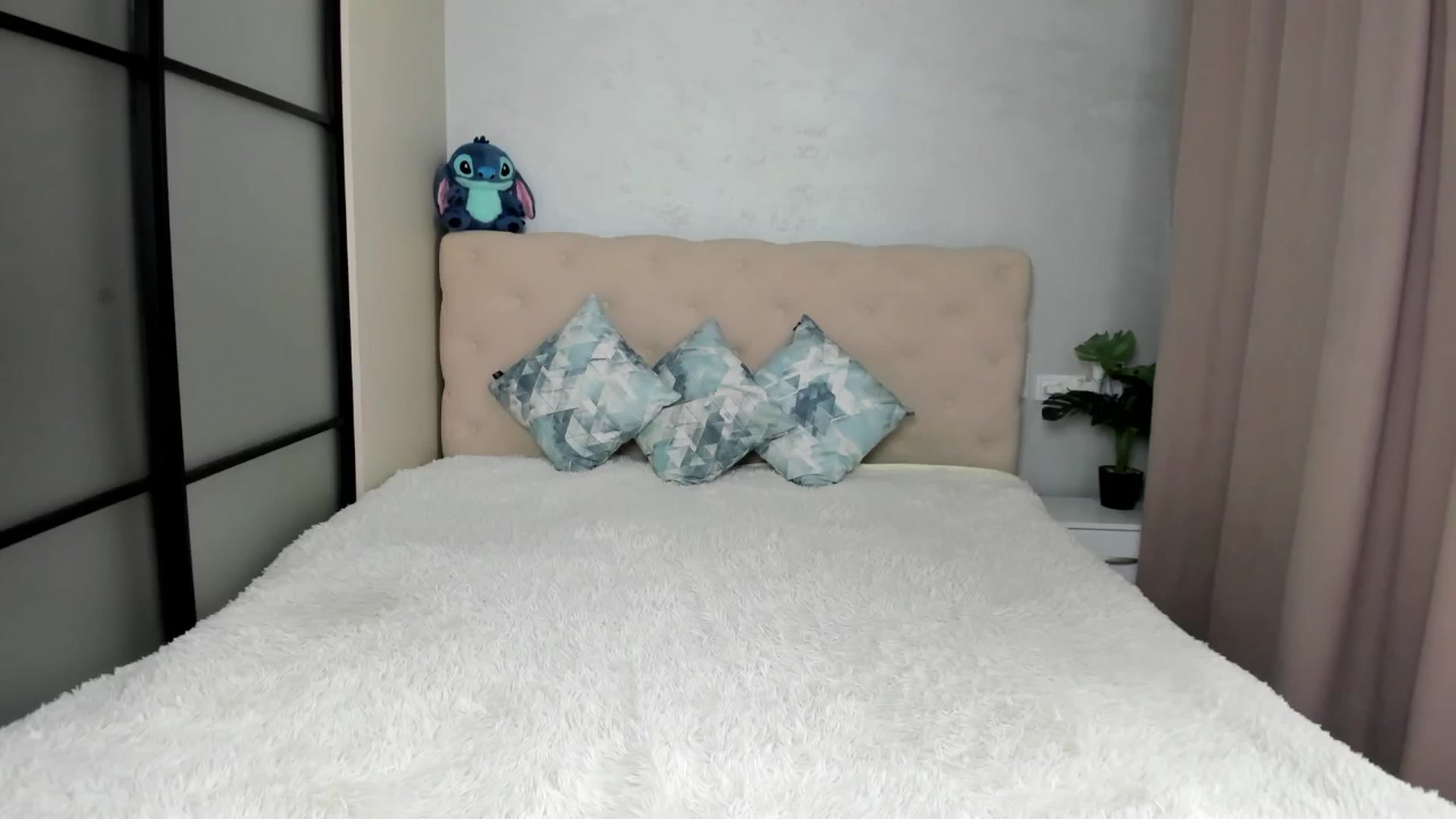 Gallery image thumbnail from M_Secret's myfreecams stream on, 06/09/2025, 05:54 image 17 of 20