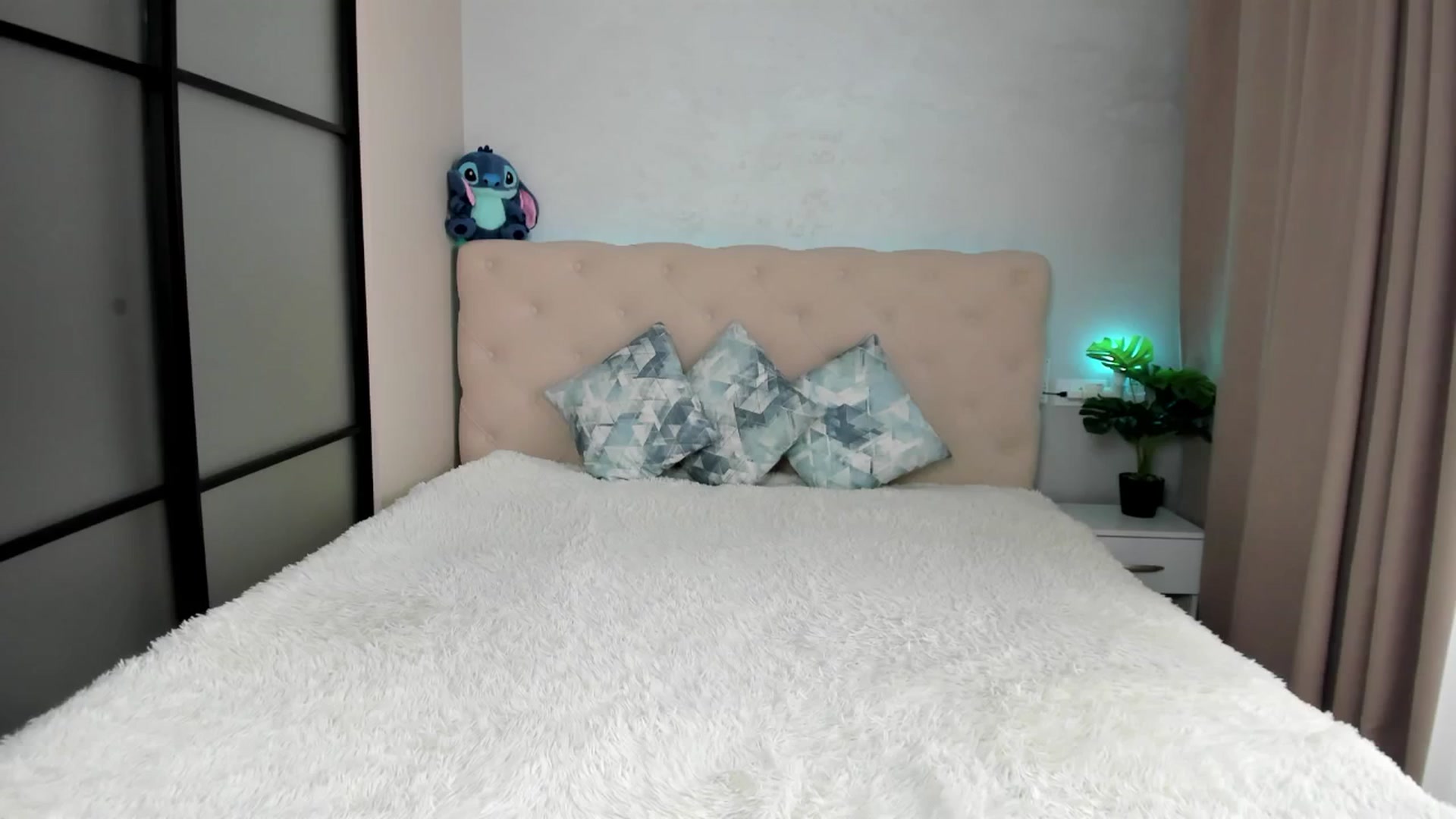 Gallery image thumbnail from M_Secret's myfreecams stream on, 06/24/2025, 06:26 image 19 of 20