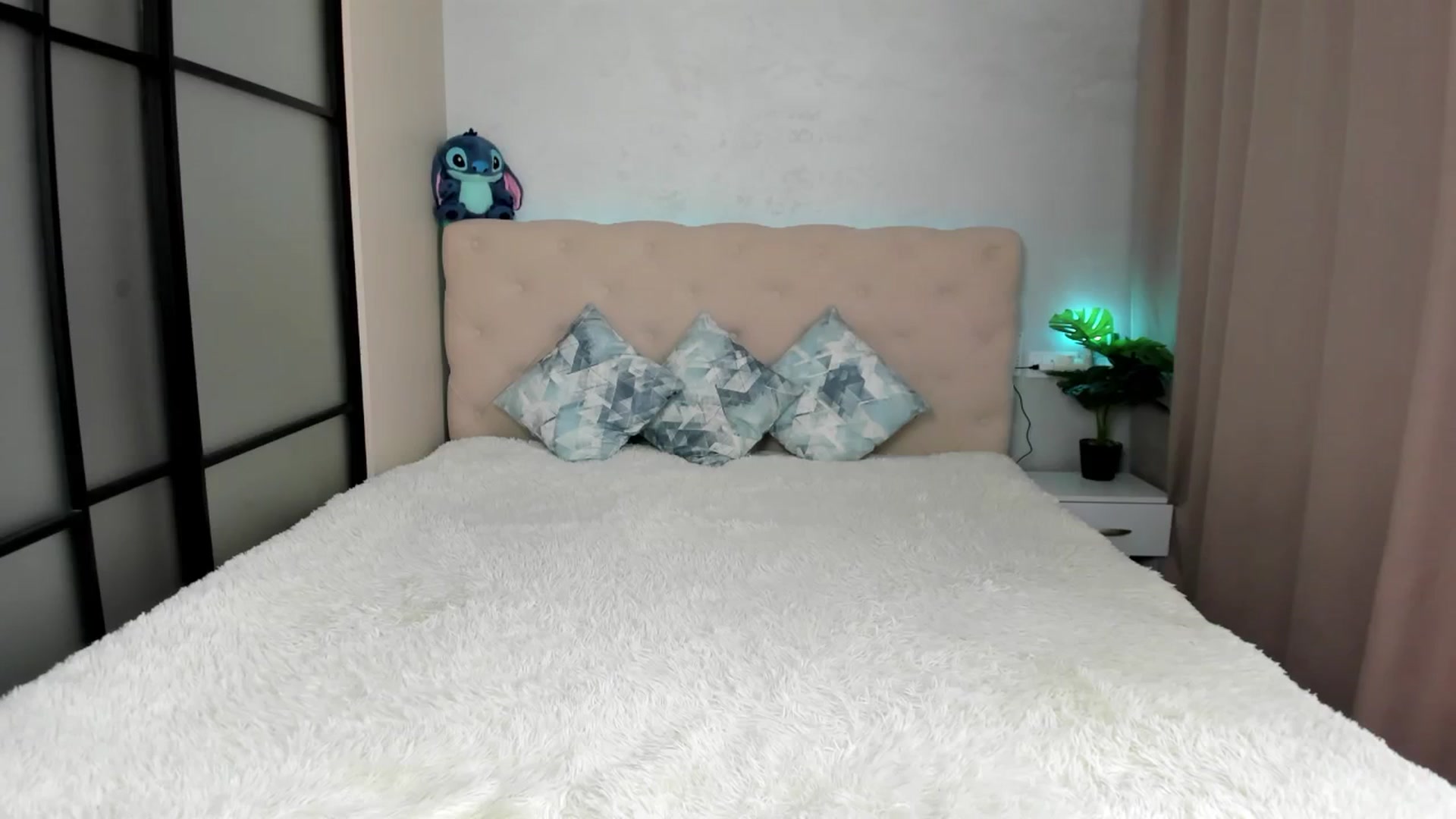 Gallery image thumbnail from M_Secret's myfreecams stream on, 07/09/2025, 05:52 image 13 of 20