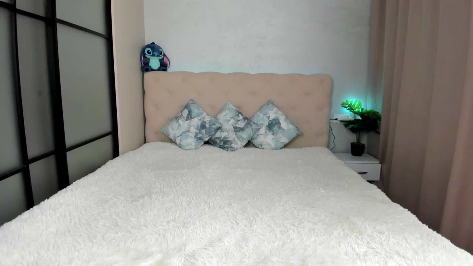 Gallery image thumbnail from M_Secret's myfreecams stream on, 07/09/2025, 05:52 image 12 of 20