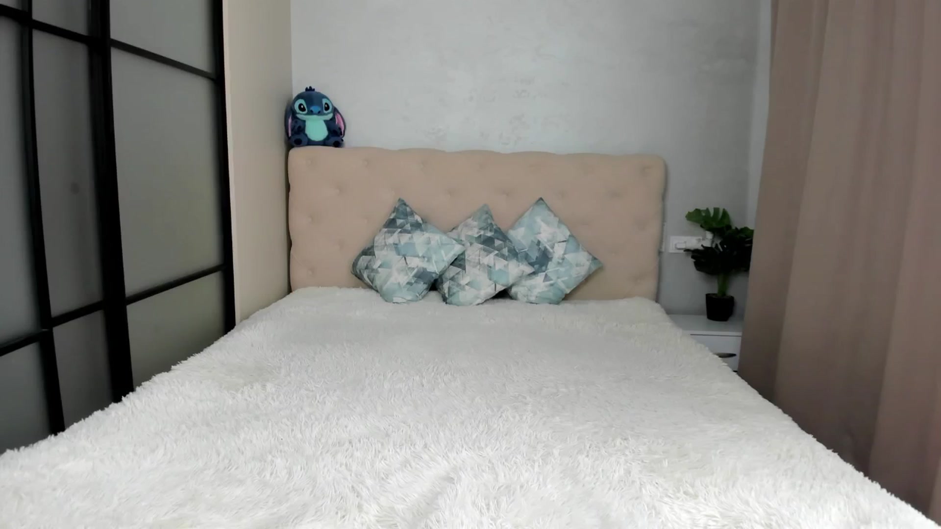 Gallery image thumbnail from M_Secret's myfreecams stream on, 07/14/2025, 07:15 image 13 of 20