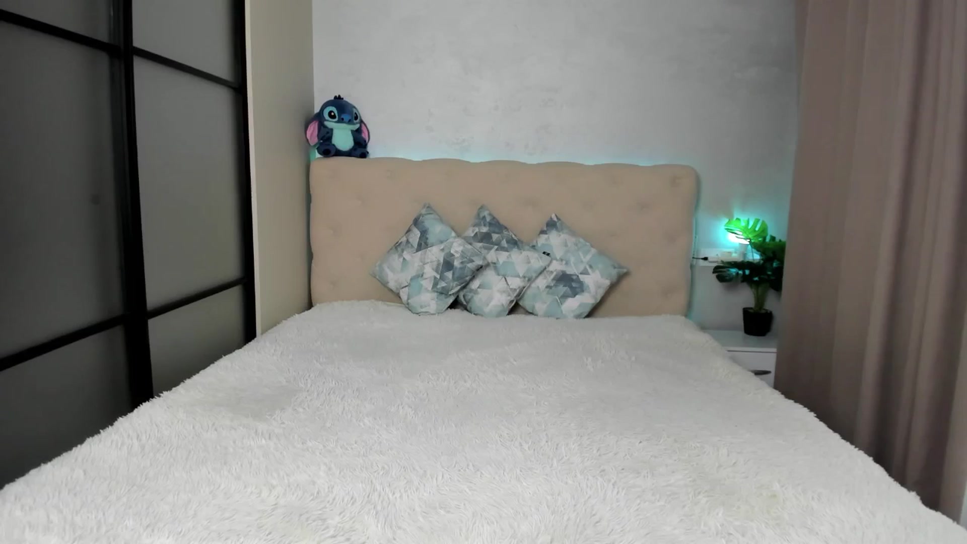 Gallery image thumbnail from M_Secret's myfreecams stream on, 07/28/2025, 05:57 image 14 of 20