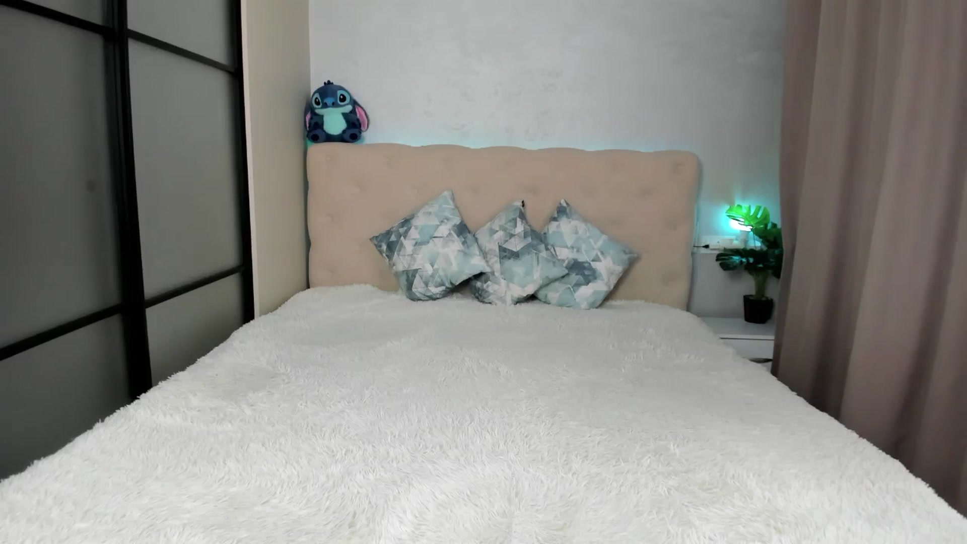 Gallery image thumbnail from M_Secret's myfreecams stream on, 07/29/2025, 06:18 image 7 of 20
