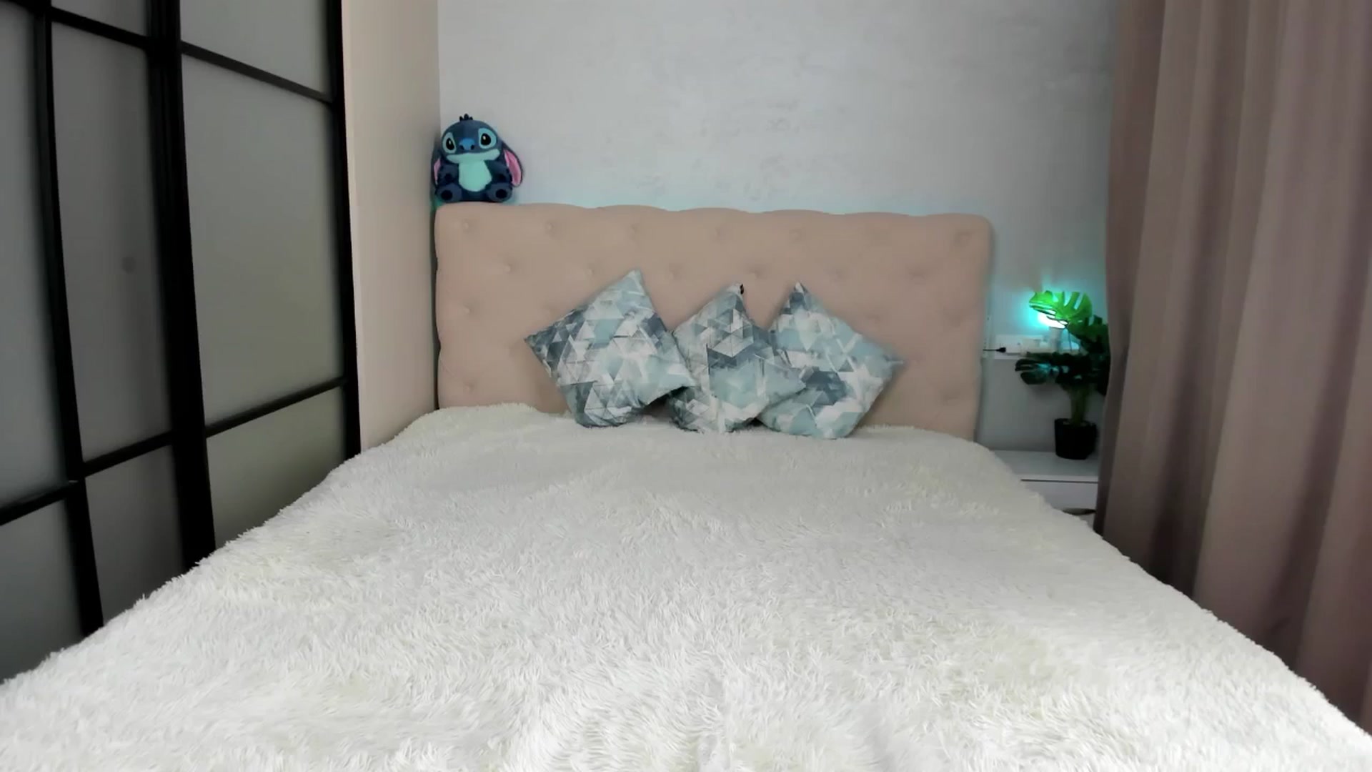 Gallery image thumbnail from M_Secret's myfreecams stream on, 07/29/2025, 06:18 image 20 of 20