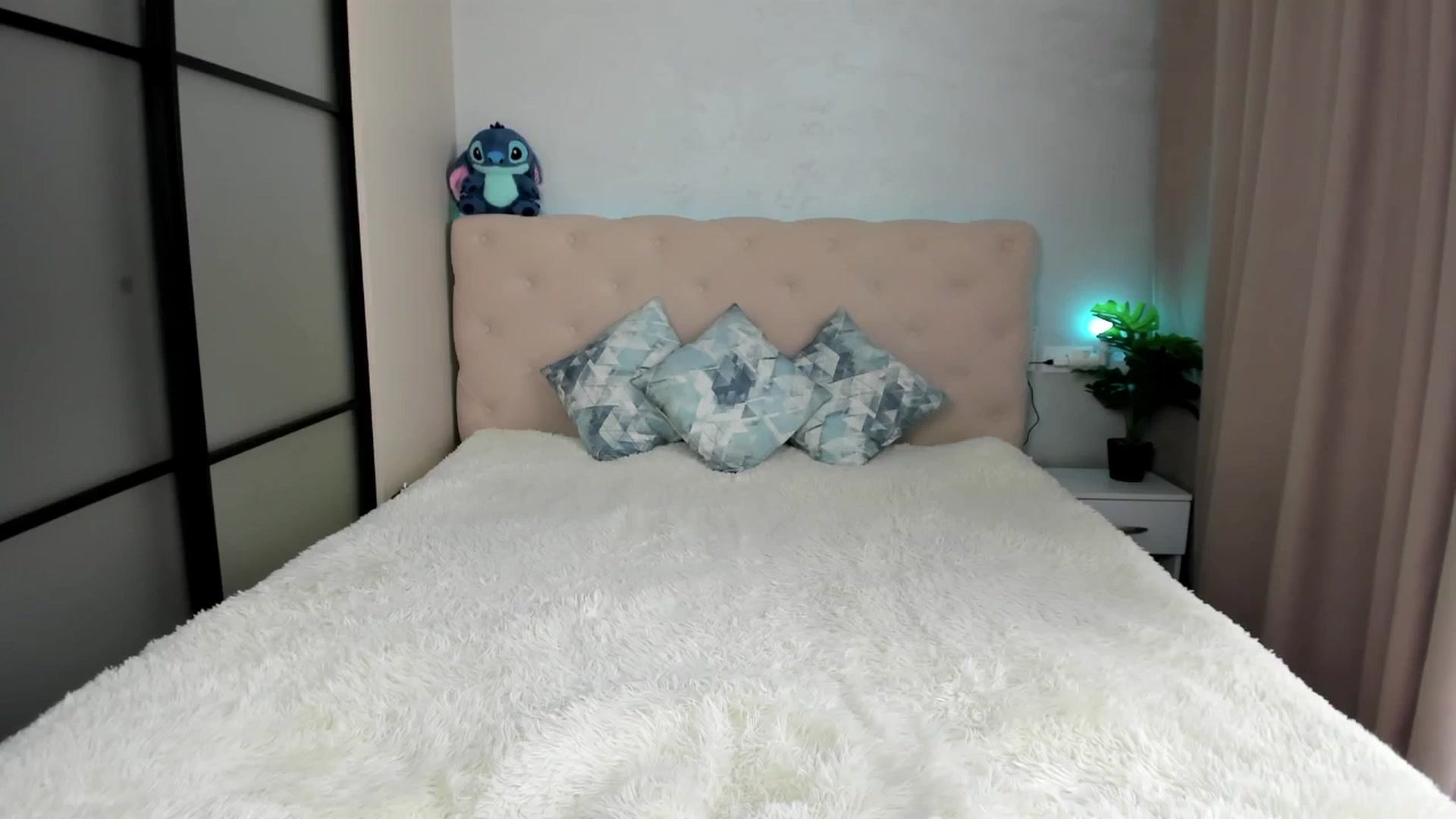 Gallery image thumbnail from M_Secret's myfreecams stream on, 08/07/2025, 06:12 image 16 of 20