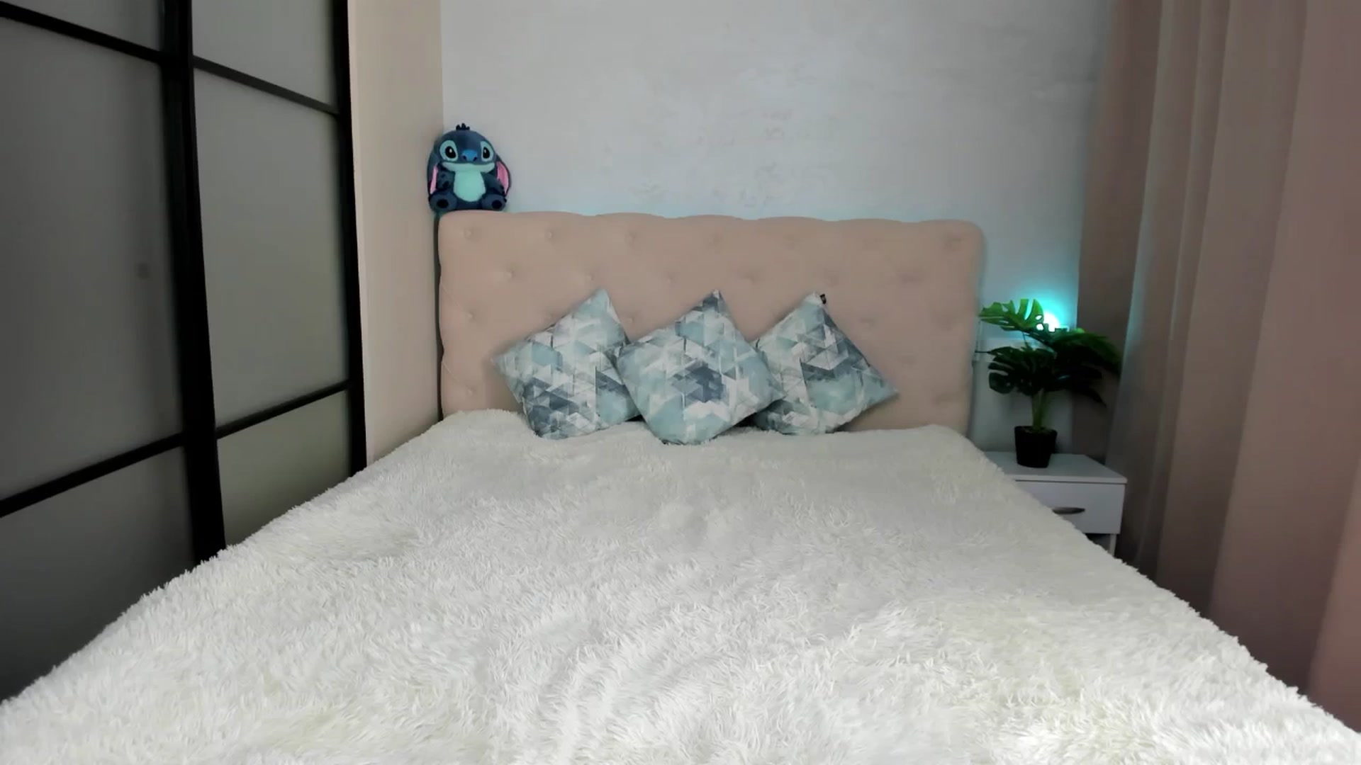 Gallery image thumbnail from M_Secret's myfreecams stream on, 08/25/2025, 06:16 image 20 of 20