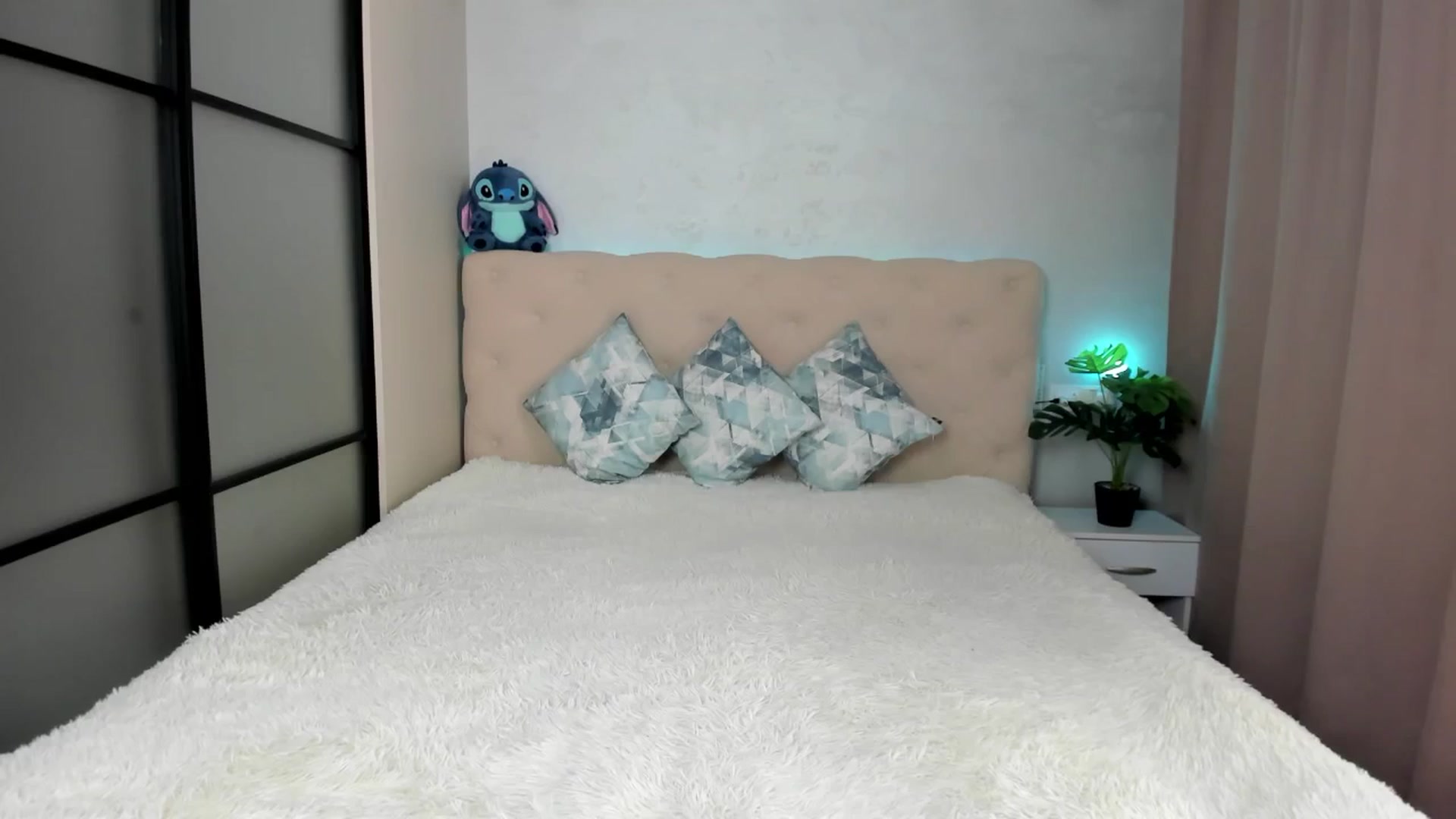 Gallery image thumbnail from M_Secret's myfreecams stream on, 08/30/2025, 04:59 image 20 of 20