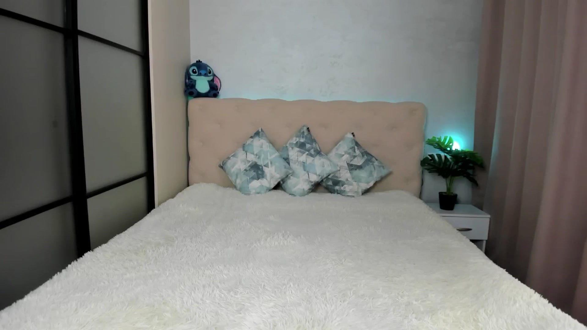 Gallery image thumbnail from M_Secret's myfreecams stream on, 09/02/2025, 04:57 image 13 of 20
