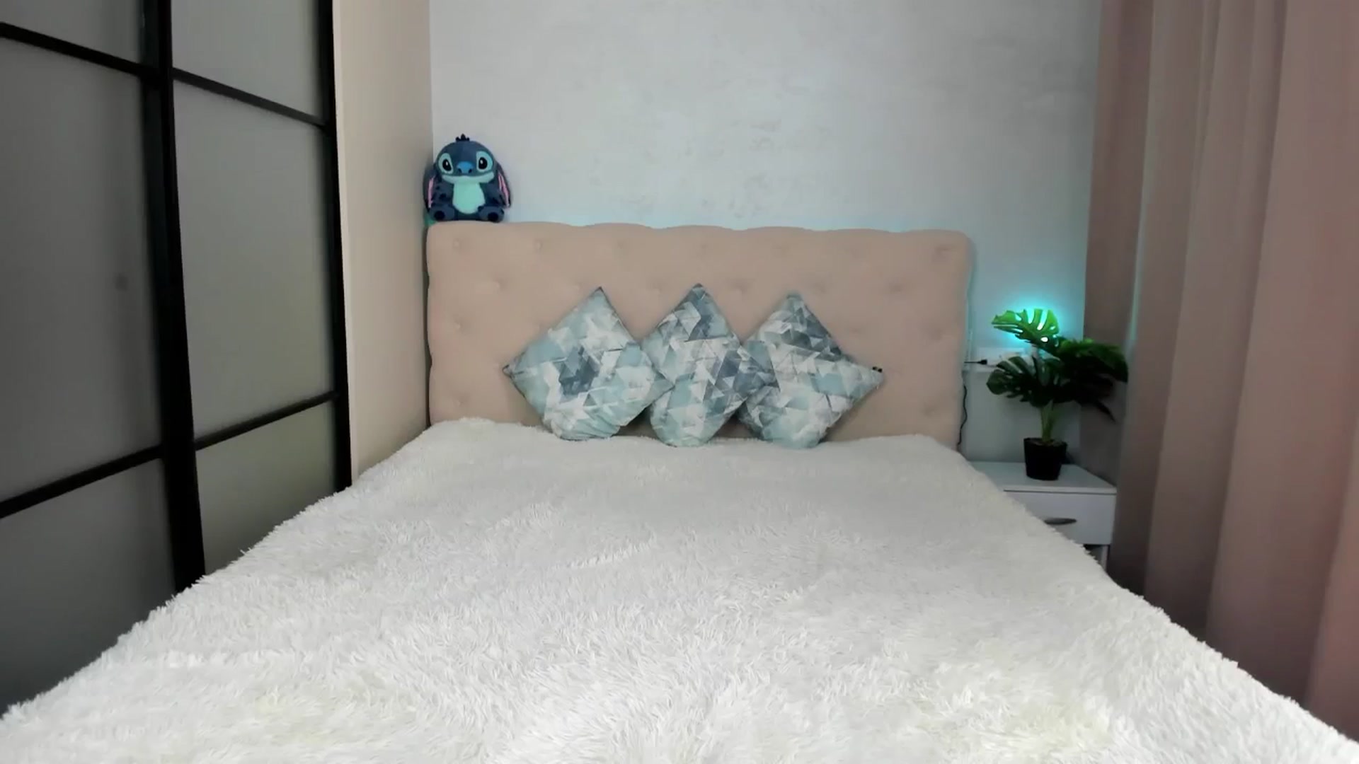Gallery image thumbnail from M_Secret's myfreecams stream on, 09/03/2025, 05:53 image 20 of 20
