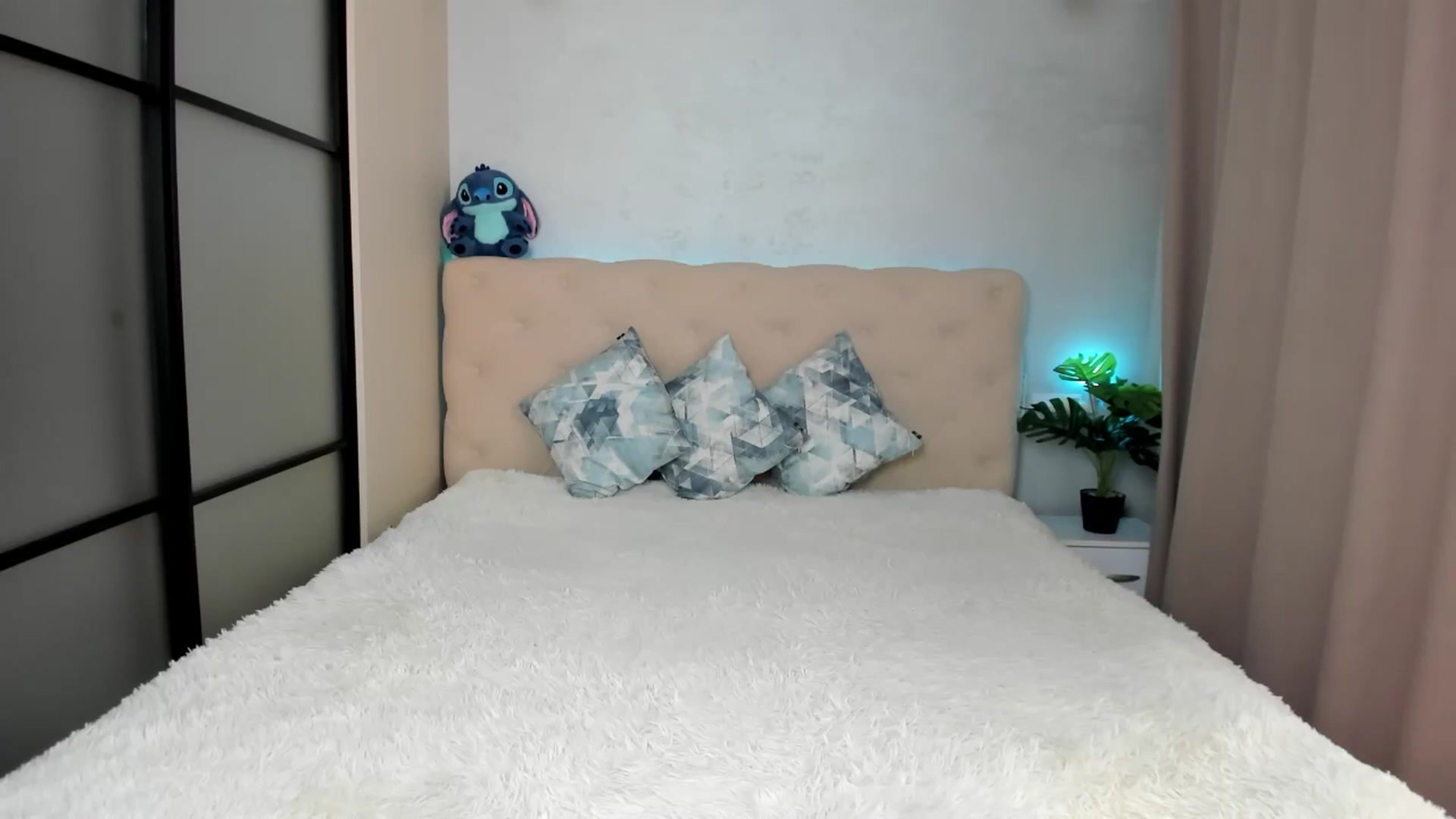 Gallery image thumbnail from M_Secret's myfreecams stream on, 09/10/2025, 05:13 image 11 of 20
