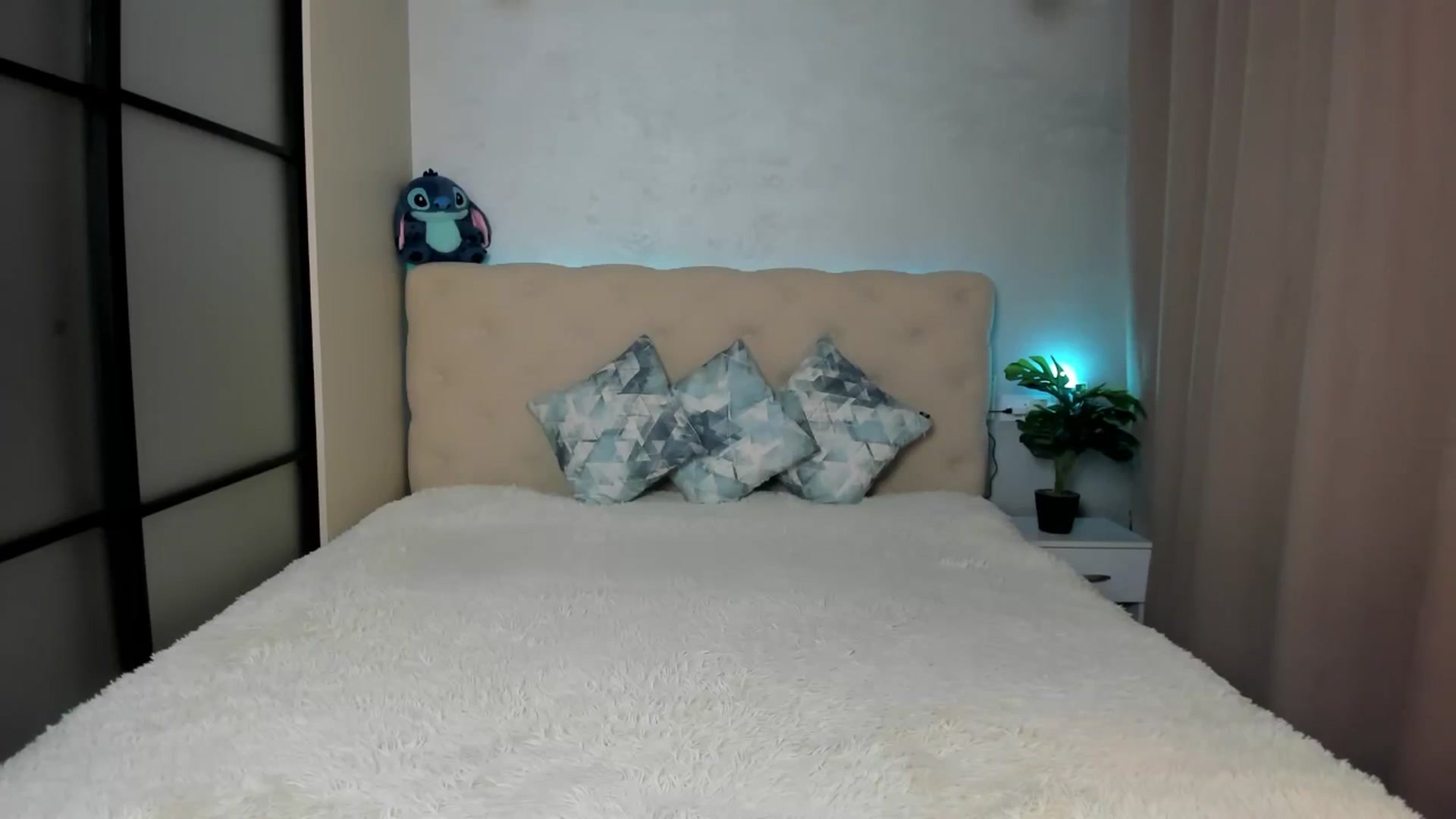 Gallery image thumbnail from M_Secret's myfreecams stream on, 09/23/2025, 04:18 image 18 of 20
