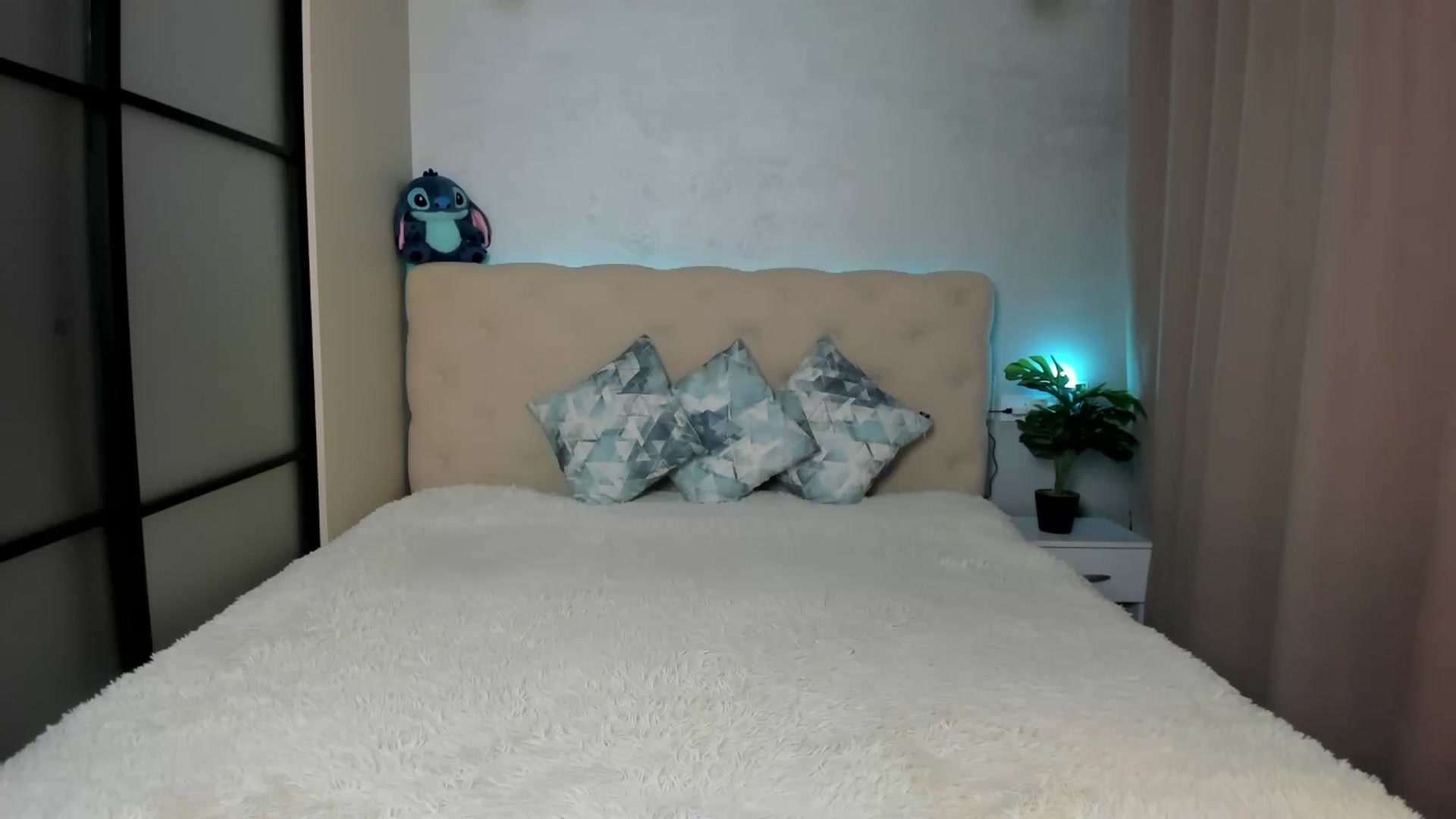 Gallery image thumbnail from M_Secret's myfreecams stream on, 09/23/2025, 04:18 image 17 of 20