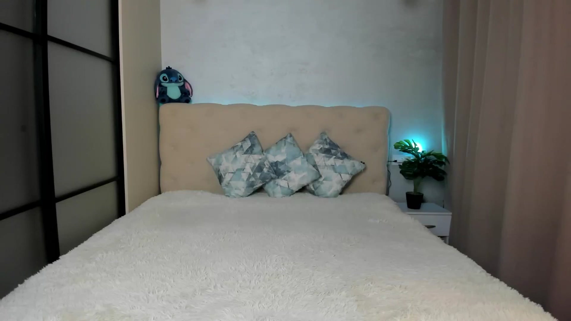 Gallery image thumbnail from M_Secret's myfreecams stream on, 09/23/2025, 04:18 image 19 of 20