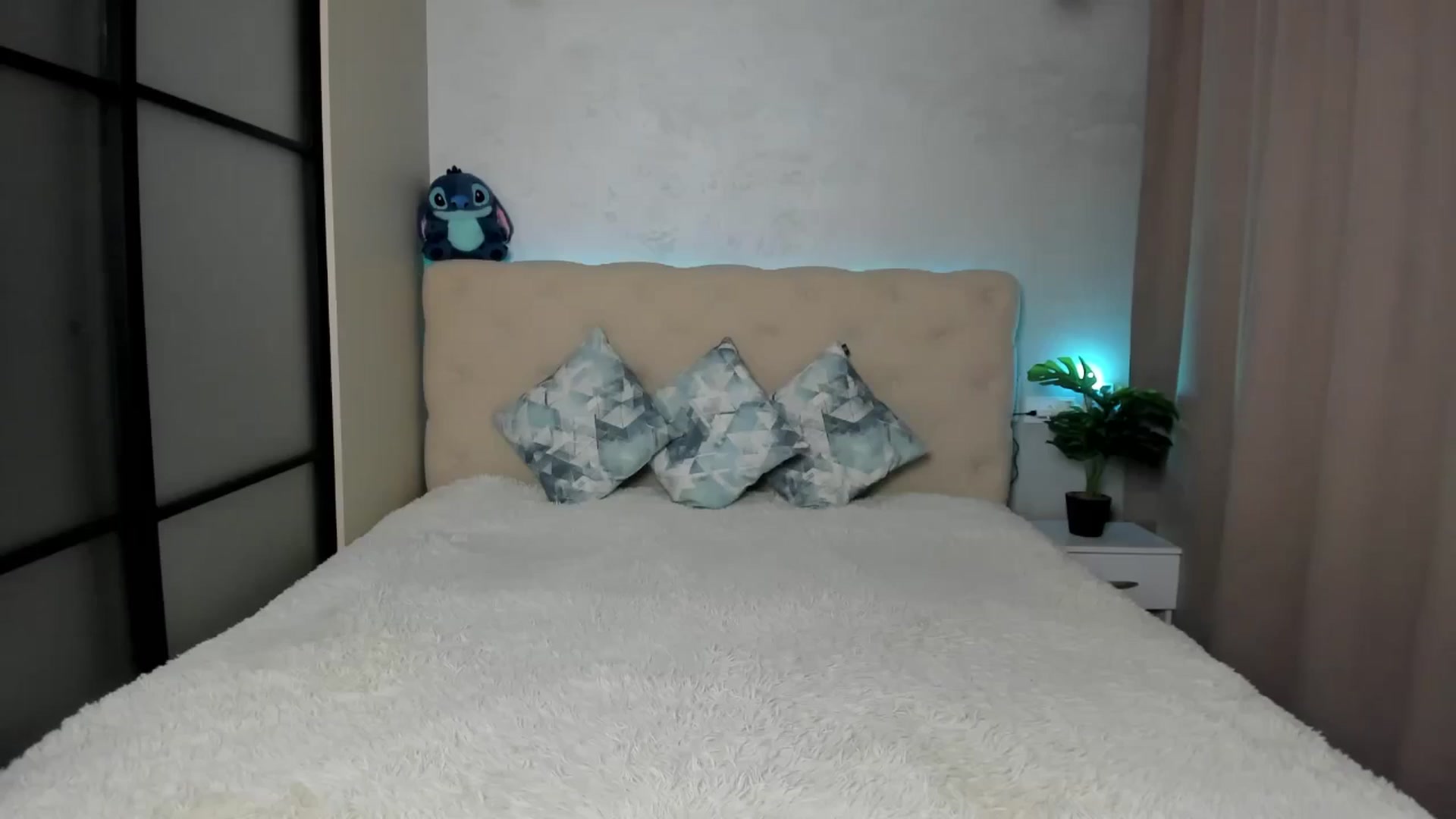 Gallery image thumbnail from M_Secret's myfreecams stream on, 09/24/2025, 04:42 image 18 of 20
