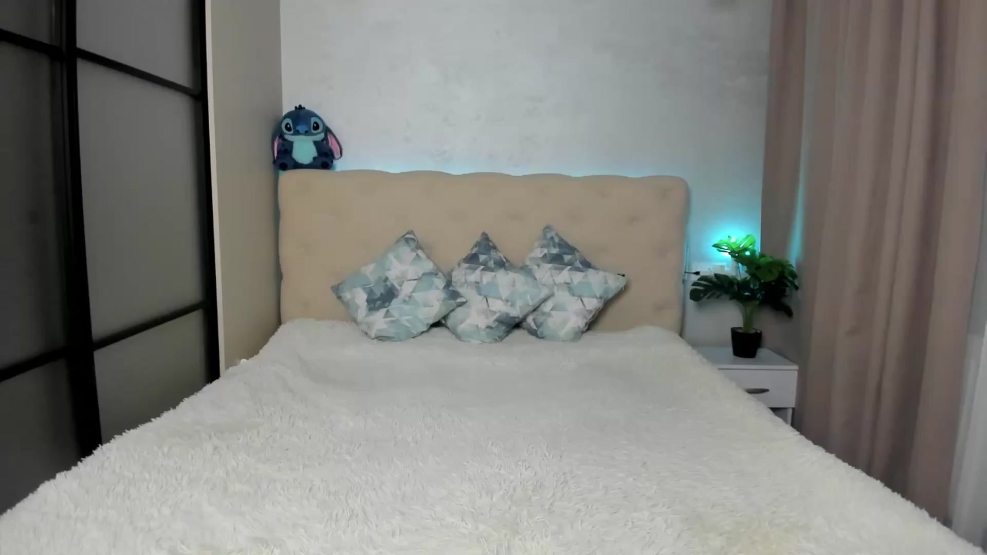 Gallery image thumbnail from M_Secret's myfreecams stream on, 10/10/2025, 04:25 image 16 of 20