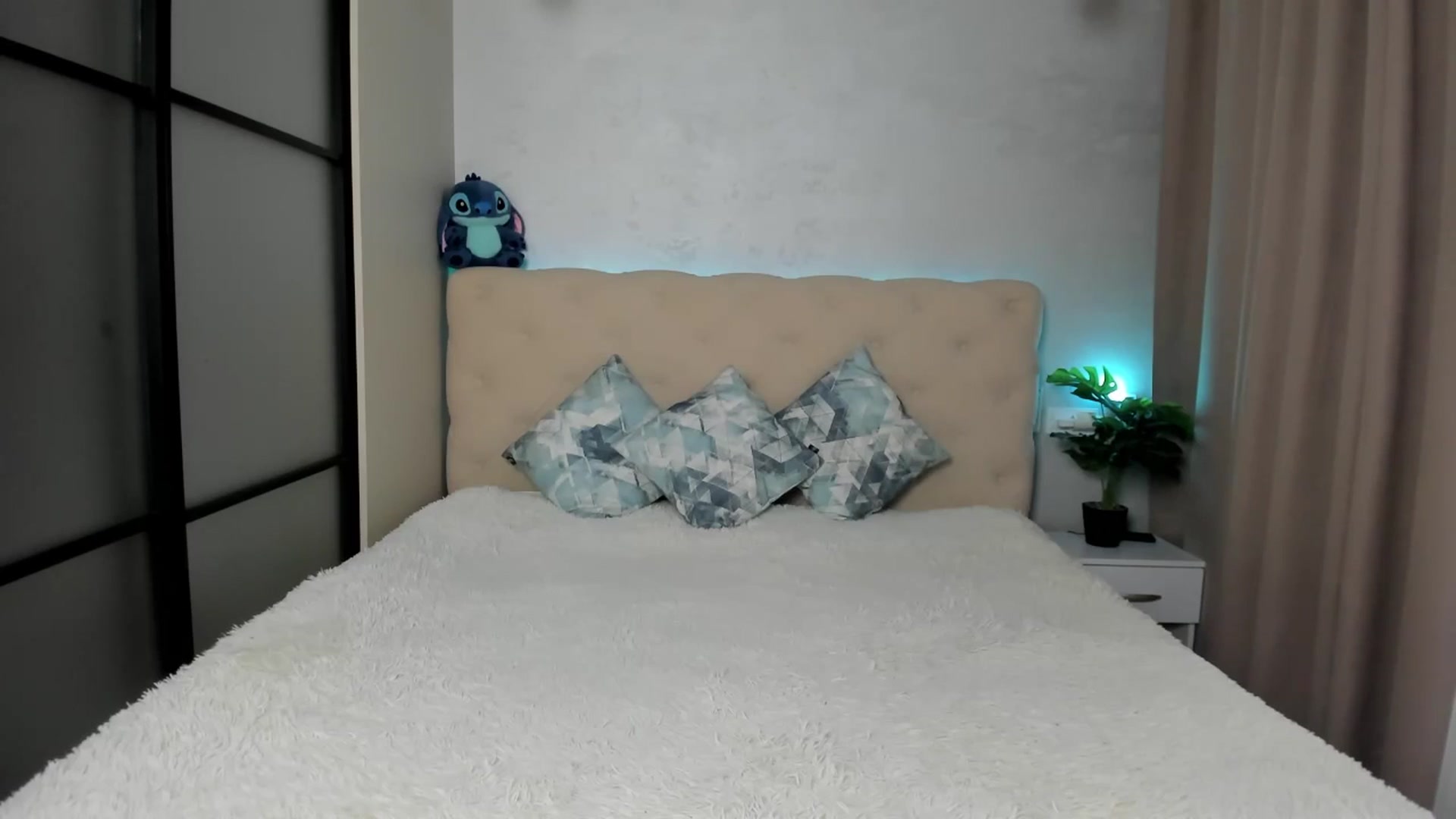 Gallery image thumbnail from M_Secret's myfreecams stream on, 10/23/2025, 06:19 image 4 of 20