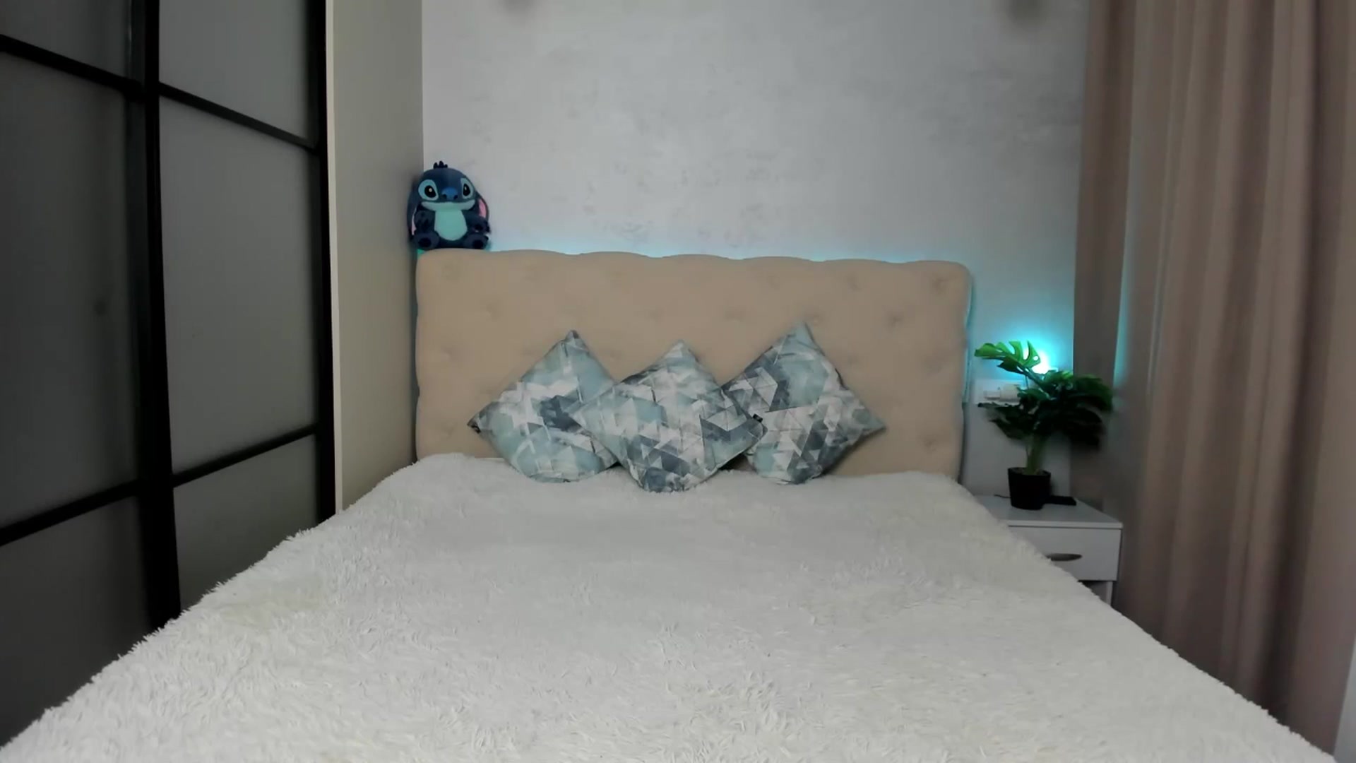 Gallery image thumbnail from M_Secret's myfreecams stream on, 10/23/2025, 06:19 image 3 of 20