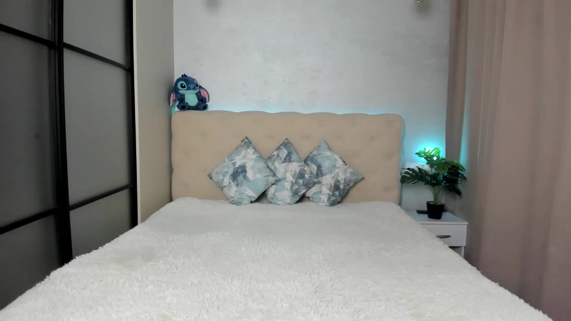 Gallery image thumbnail from M_Secret's myfreecams stream on, 10/27/2025, 05:29 image 18 of 20
