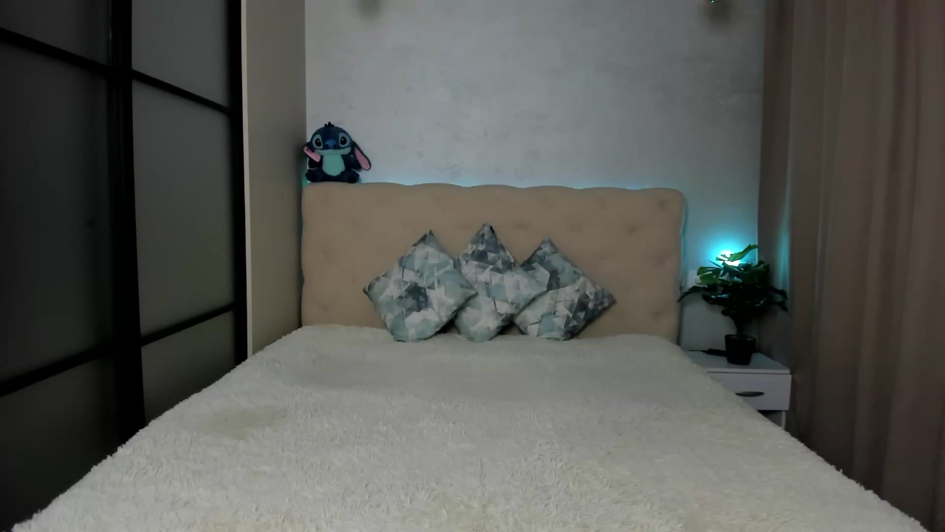 Gallery image thumbnail from M_Secret's myfreecams stream on, 11/07/2025, 05:40 image 14 of 20