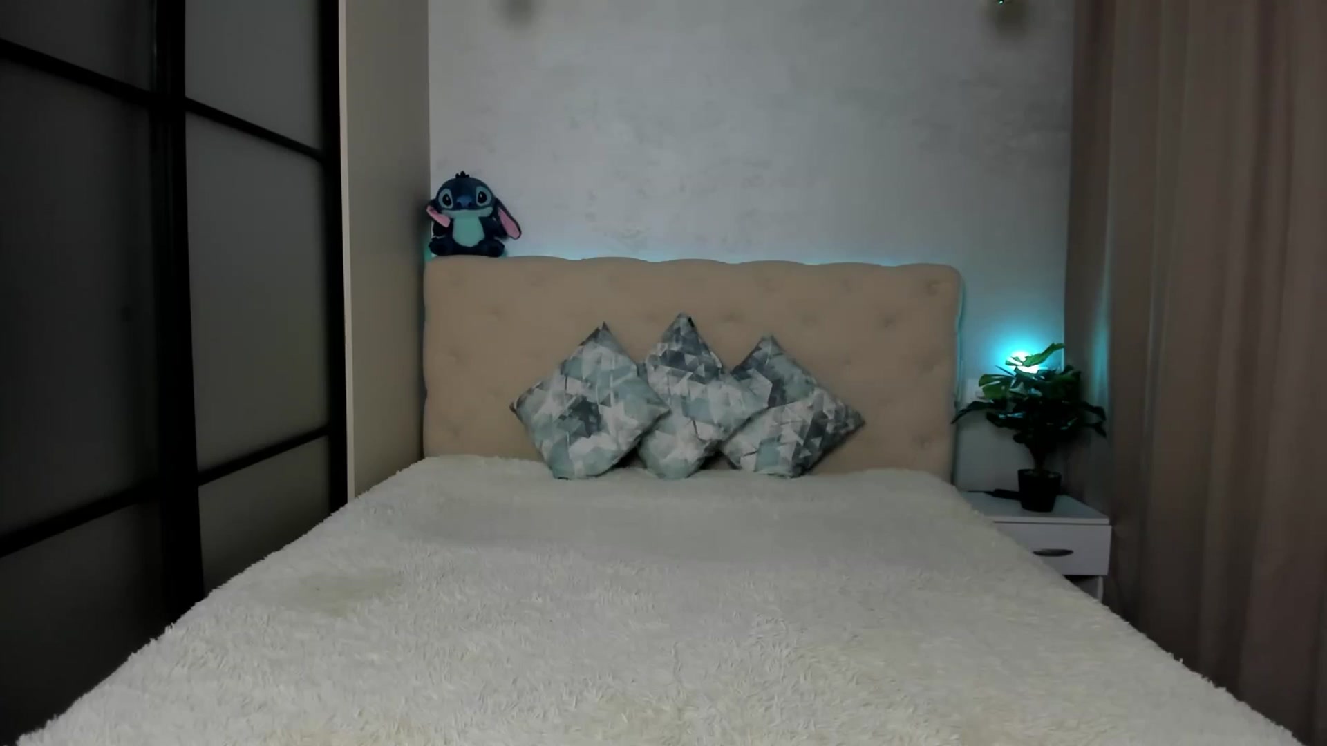 Gallery image thumbnail from M_Secret's myfreecams stream on, 11/07/2025, 05:40 image 17 of 20