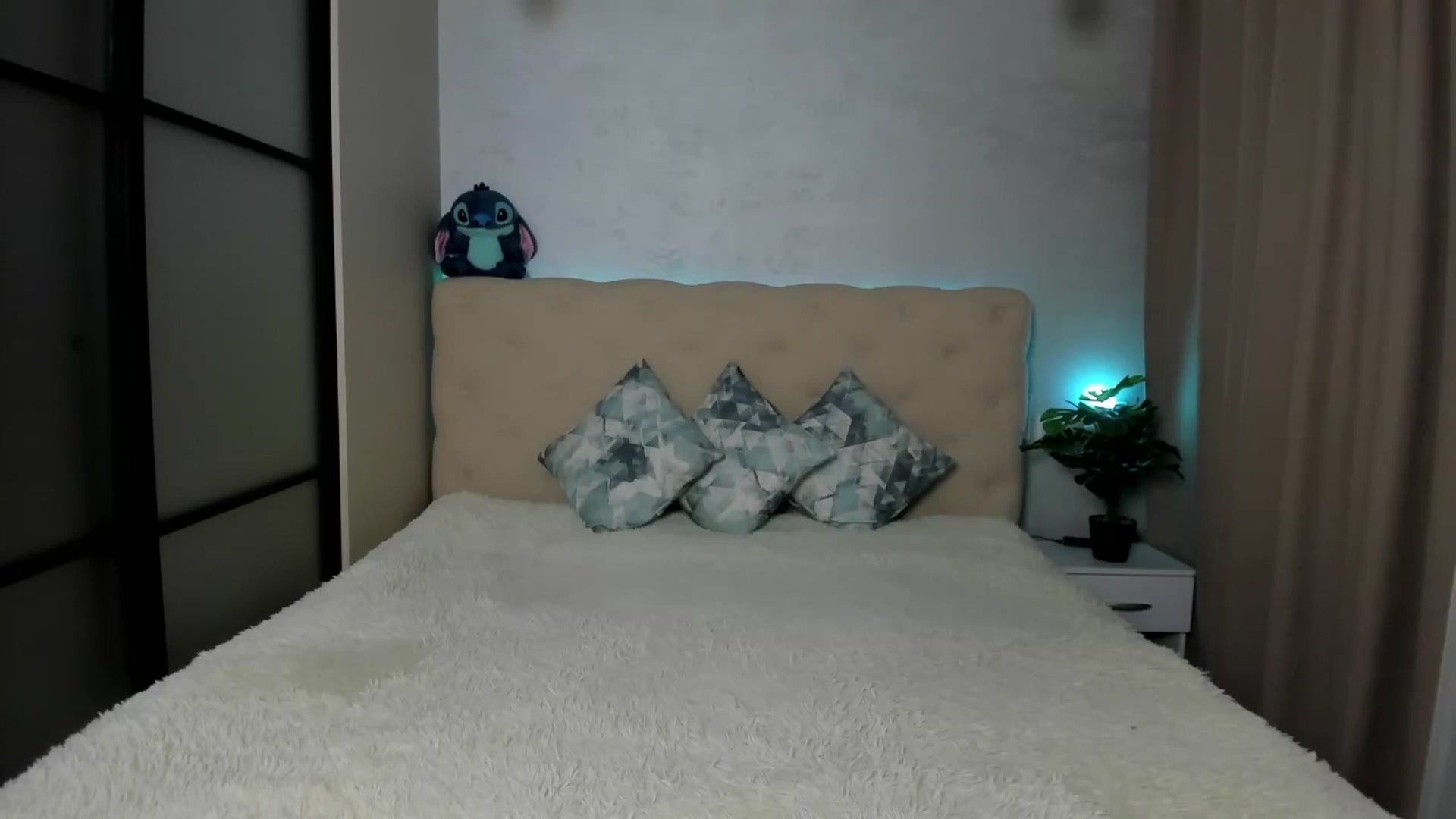 Gallery image thumbnail from M_Secret's myfreecams stream on, 11/11/2025, 05:32 image 16 of 20