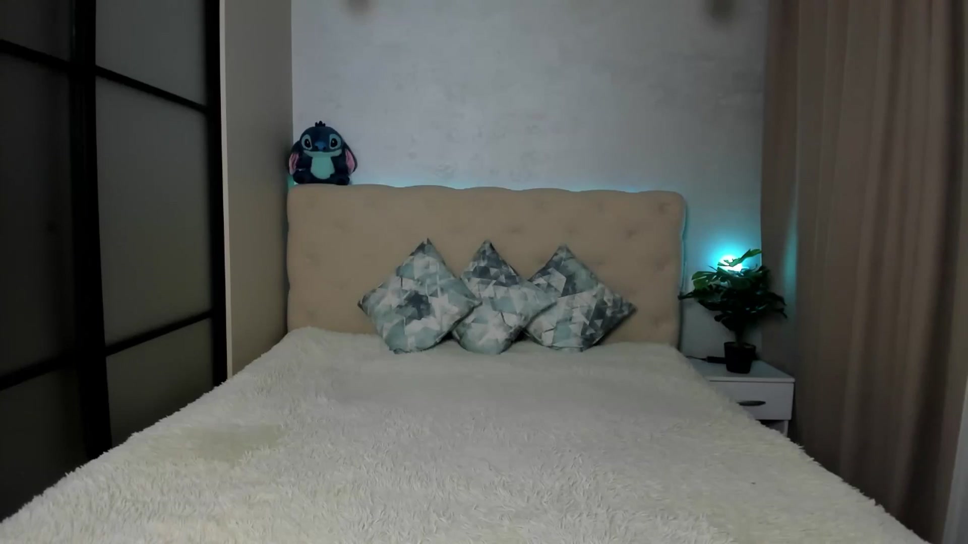 Gallery image thumbnail from M_Secret's myfreecams stream on, 11/11/2025, 05:32 image 15 of 20