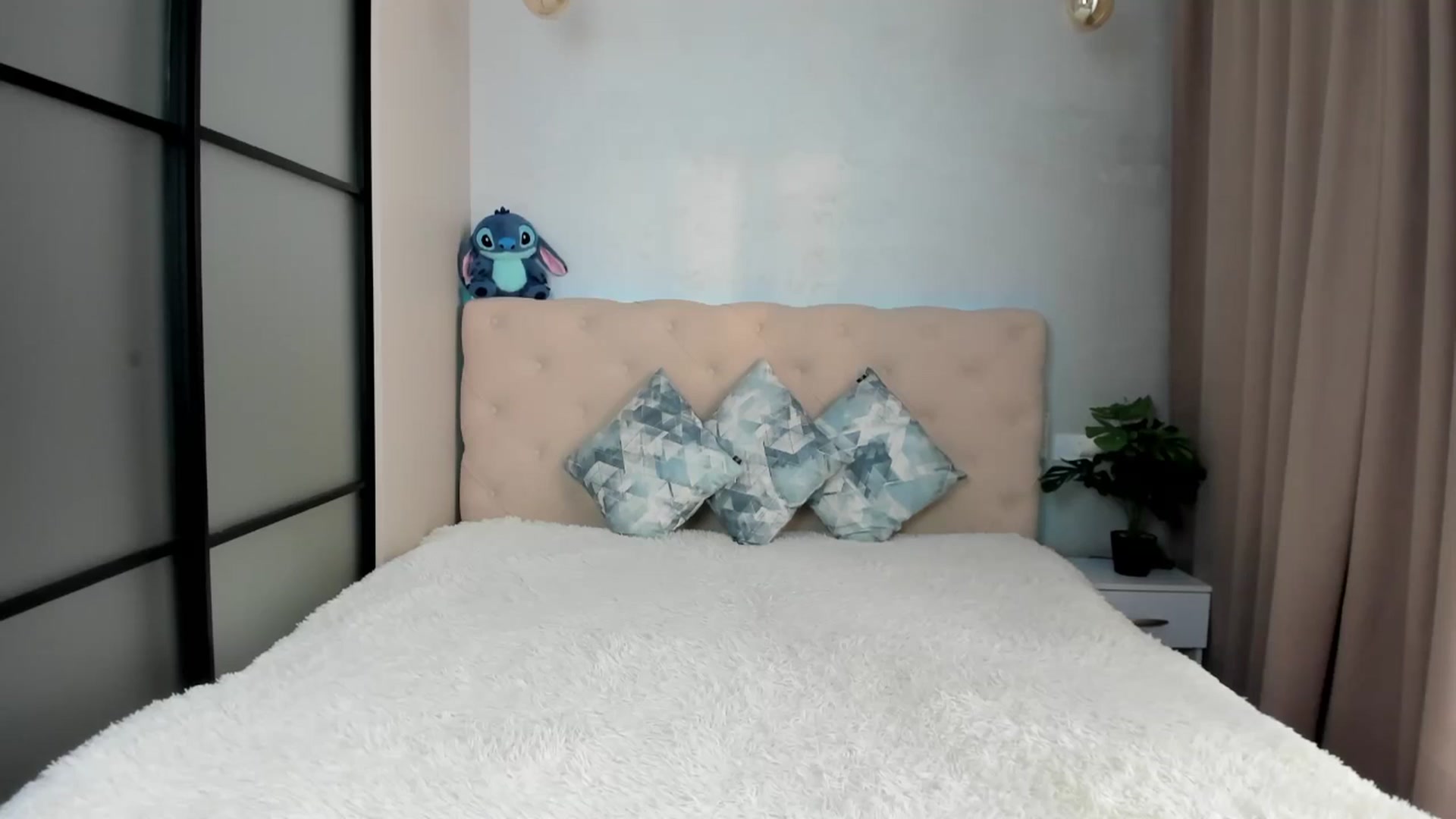 Gallery image thumbnail from M_Secret's myfreecams stream on, 03/02/2026, 05:52 image 15 of 20