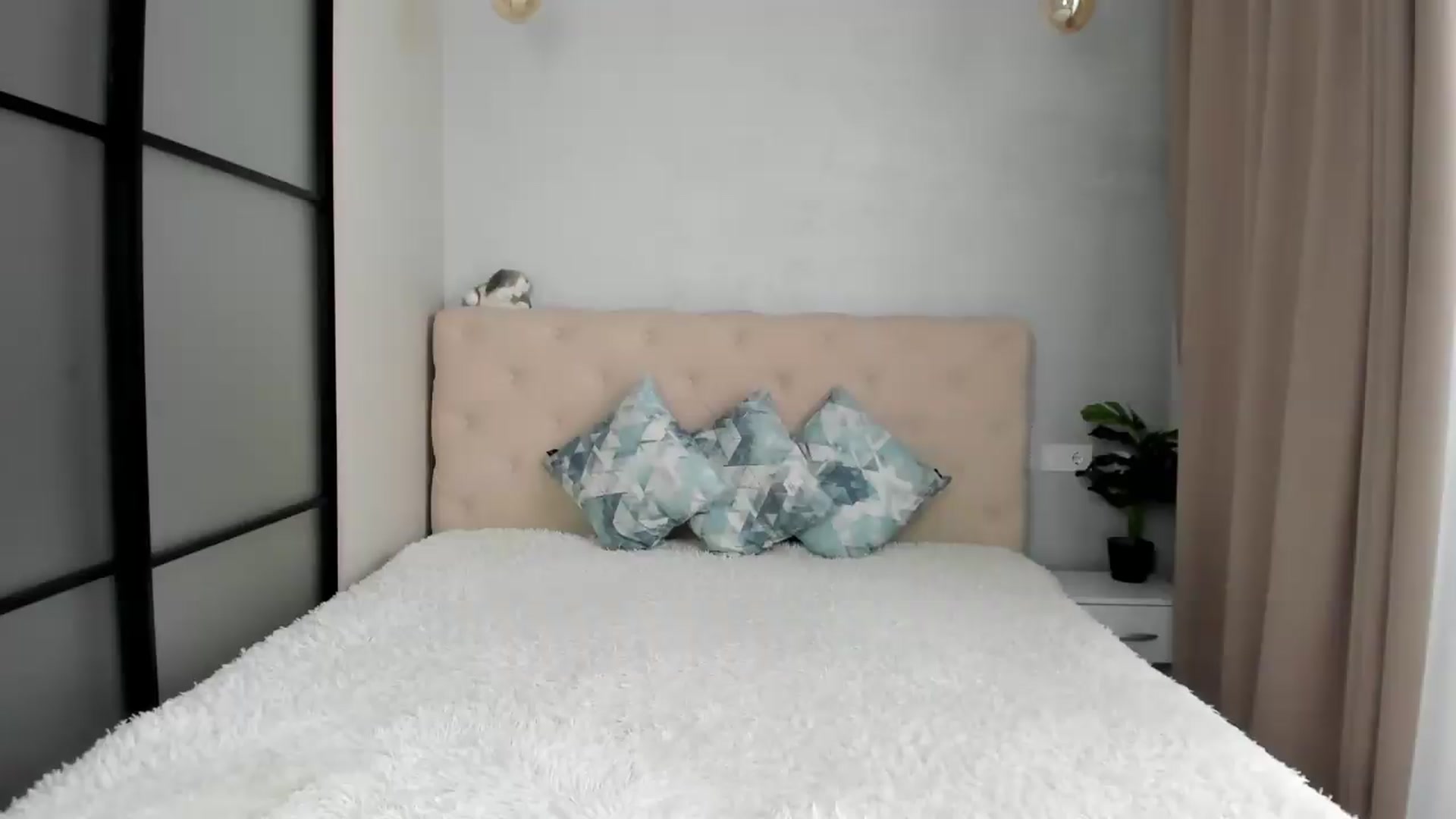 Gallery image thumbnail from M_Secret's myfreecams stream on, 08/04/2026, 05:16 image 18 of 20